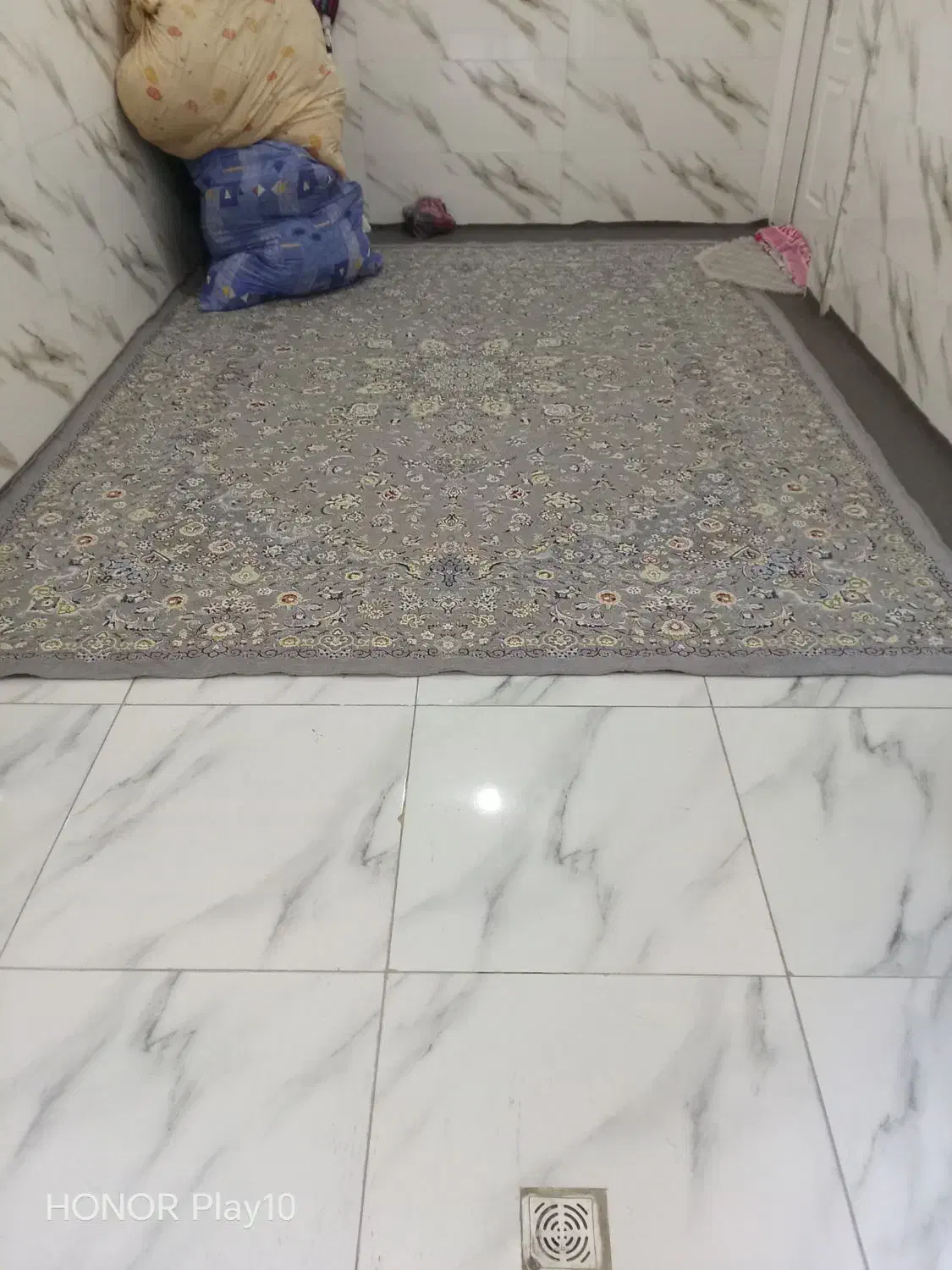 رو فرشی 9متری|روفرشی|همدان, |دیوار