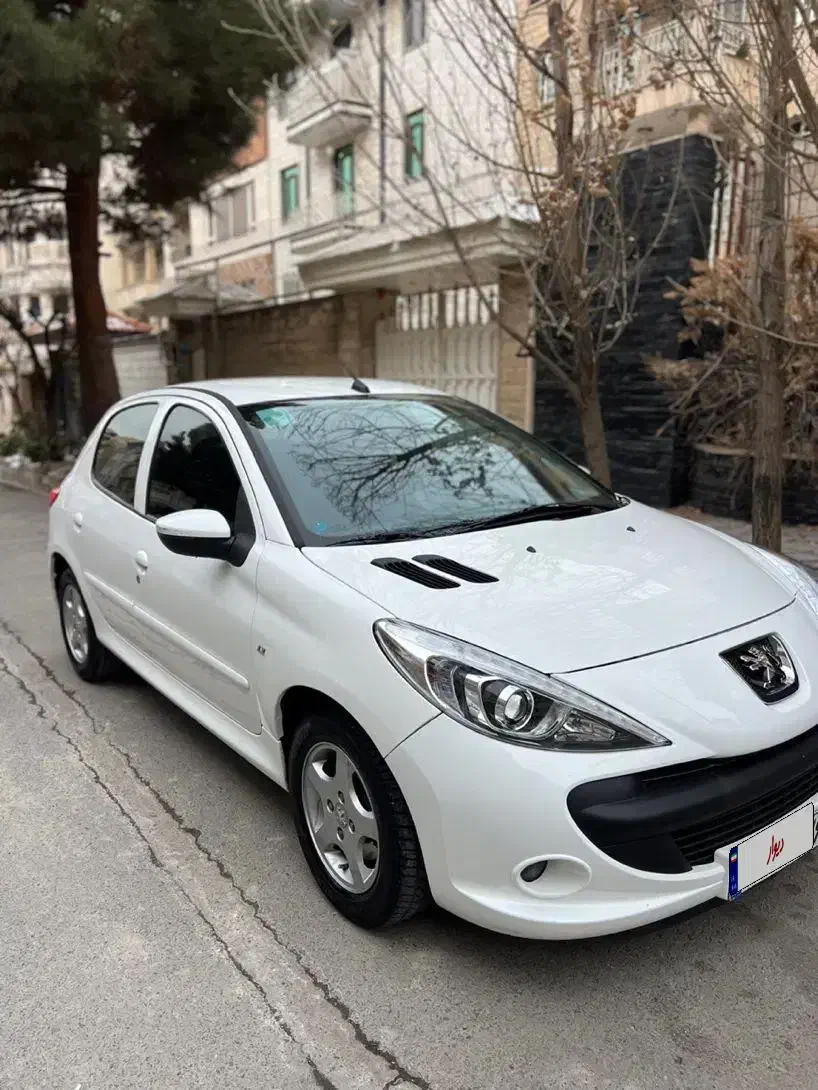 پژو ۲۰۷ مدل ۹۵ بی رنگ و بی خط وخش غری|خودرو سواری و وانت|تهران, بوستان چیتگر|دیوار