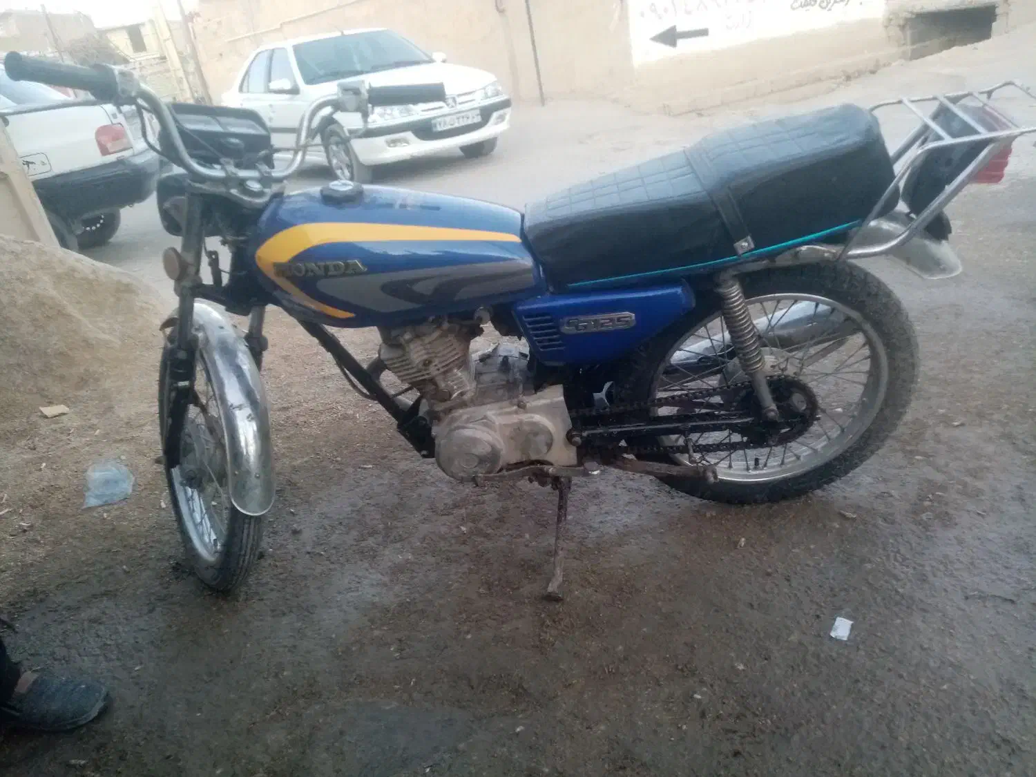 متور 125|موتورسیکلت|شیراز, بید زرد|دیوار