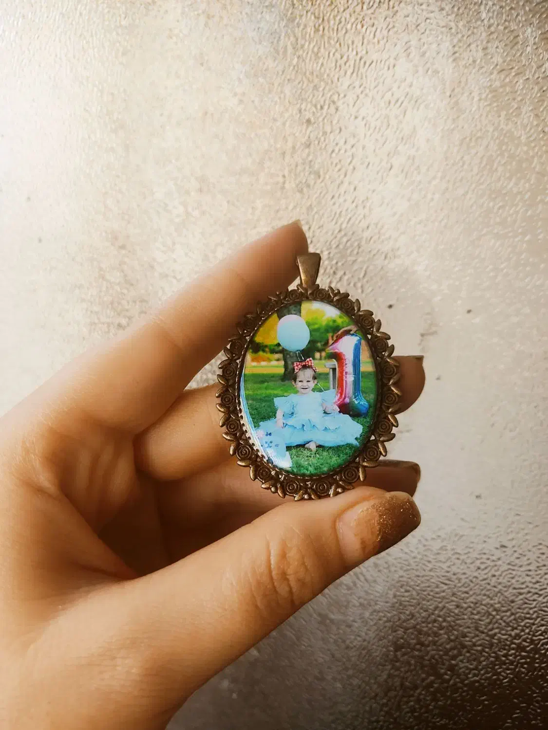 گردنبند برنز با عکس دلخواه قیمت اقتصادی|بدلیجات|سقز, |دیوار