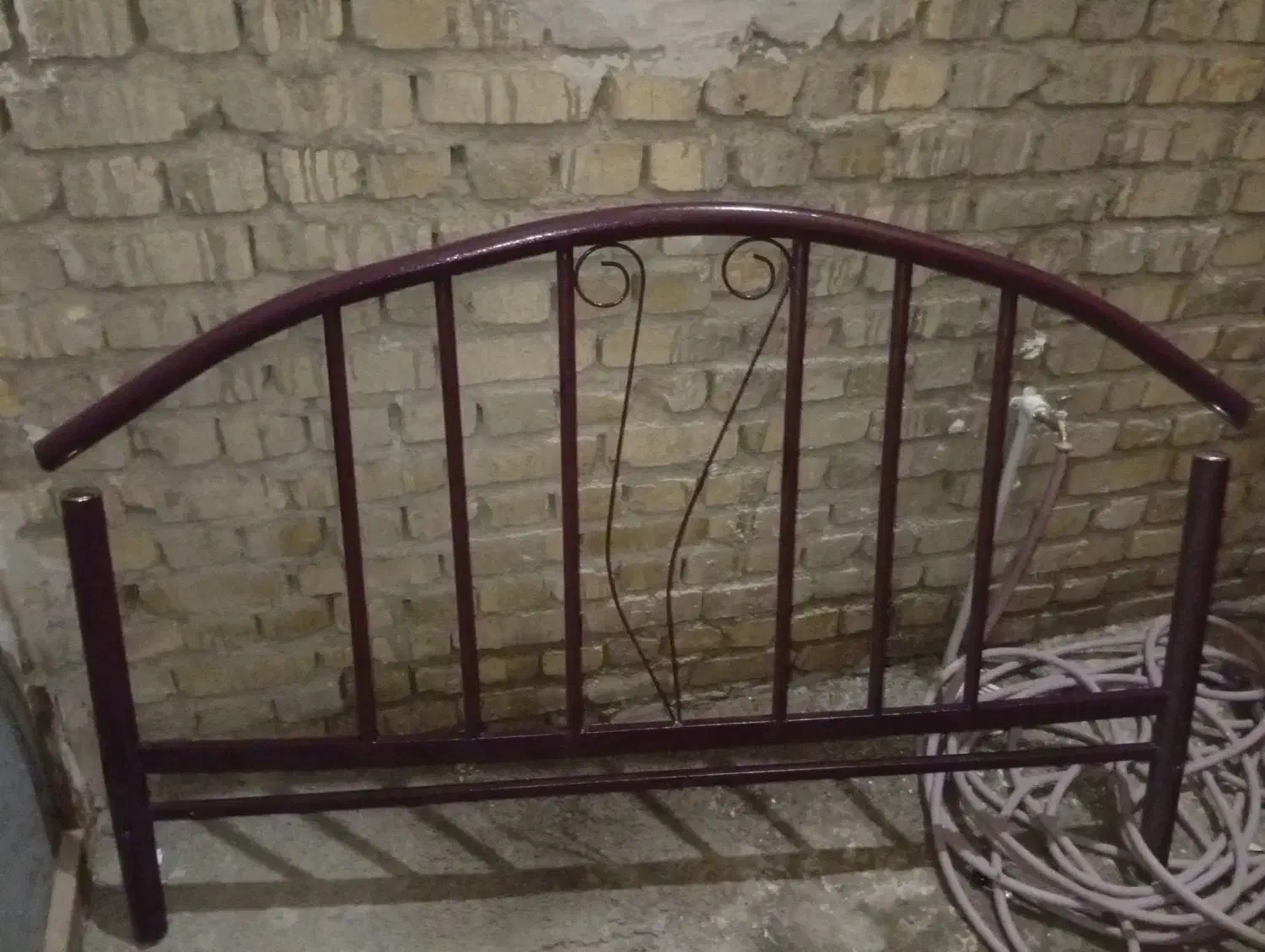 تخت دونفره فلزی|تخت و سرویس خواب|سلطانیه, |دیوار