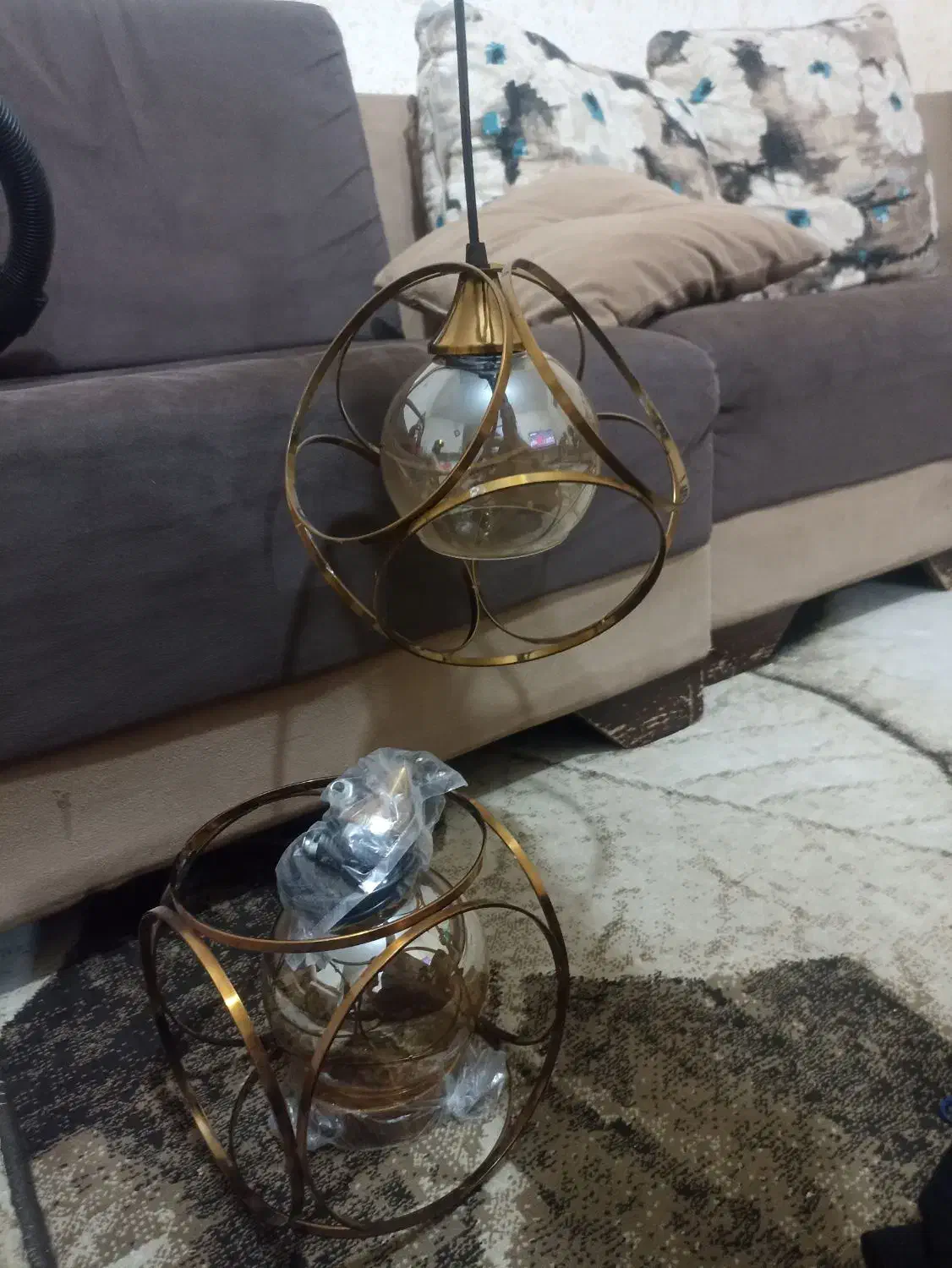 انواع لامپ و لوستر نو نو داخل کارتن بدون استفاده|لوستر و چراغ آویز|پرند, فاز ۴|دیوار