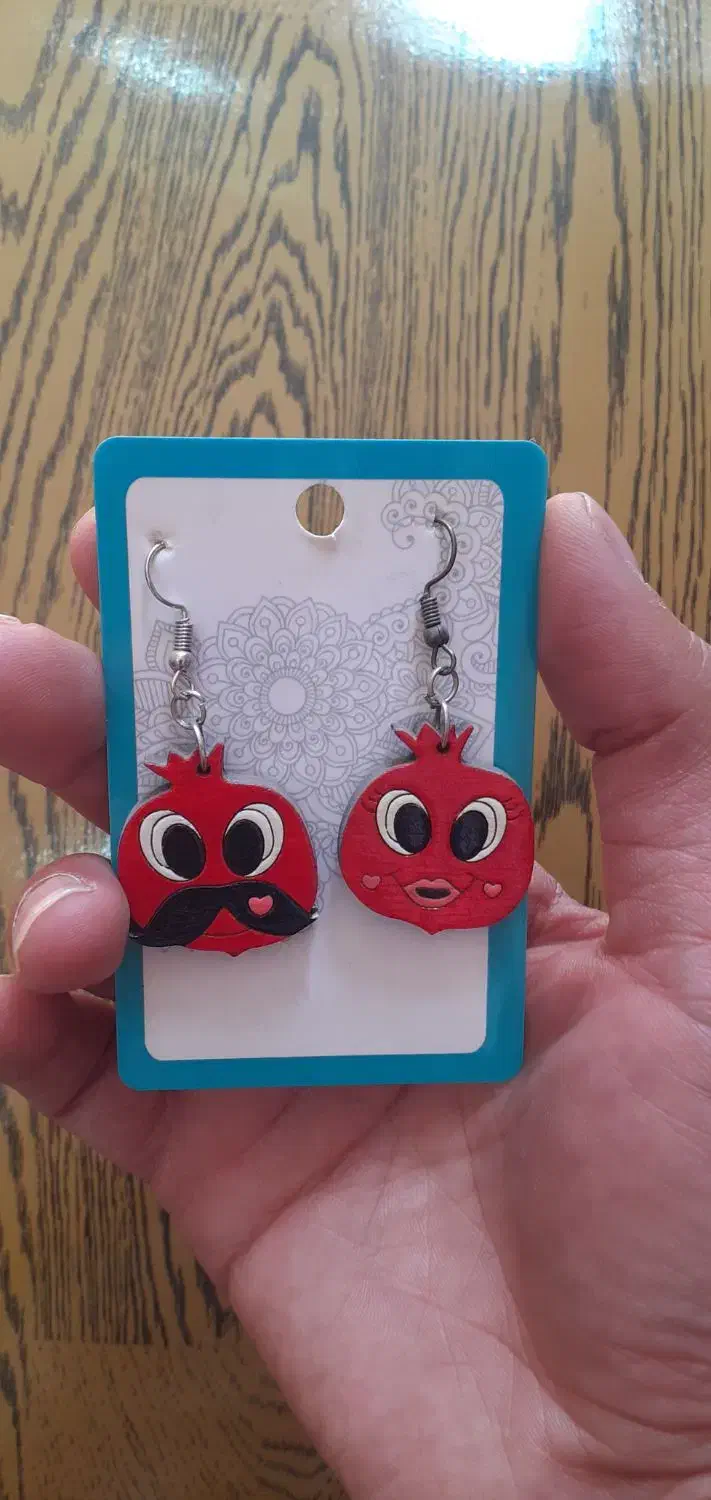 گوشواره|بدلیجات|قائن, |دیوار