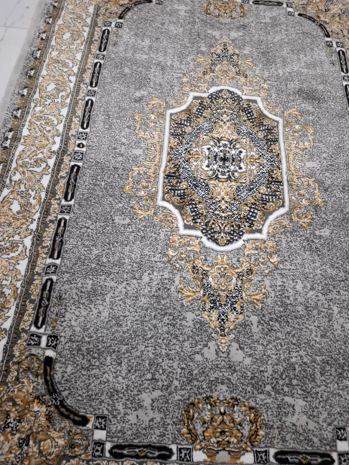 فرش|فرش|تهران, آهنگ|دیوار