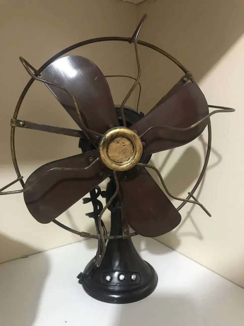 پنکه دکوری|کلکسیون اشیاء عتیقه|تهران, جوانمردان (اندیشه)|دیوار