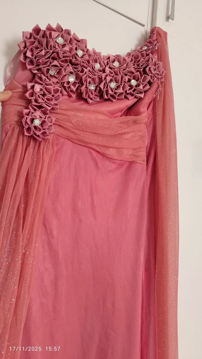 لباس مجلسی|لباس|خرمآباد, |دیوار