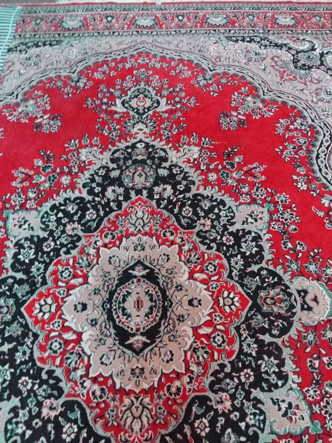 فروش فرش در حد نو|فرش|شیراز, امام حسین|دیوار