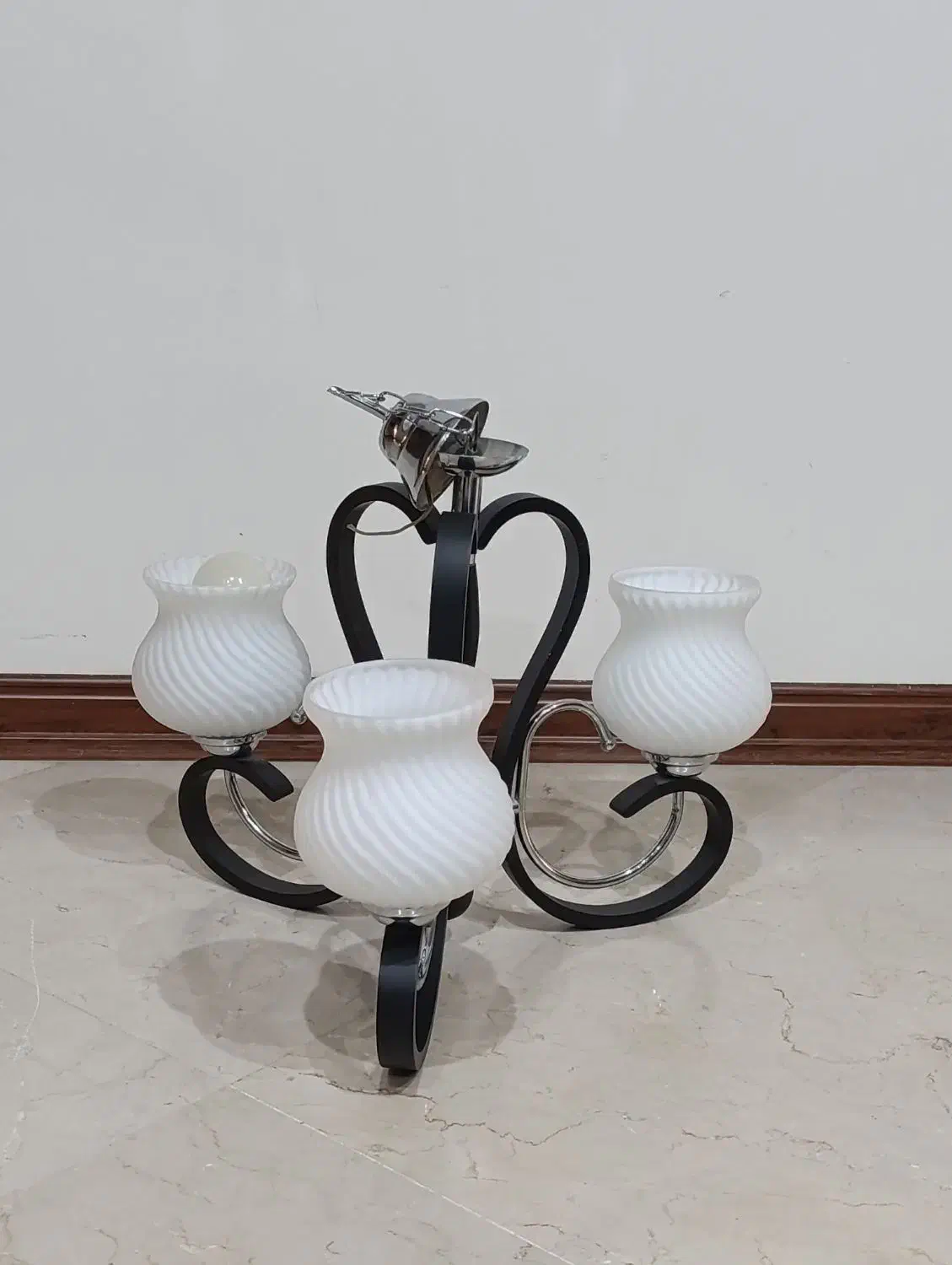 لوستر سه شاخه|لوستر و چراغ آویز|تهران, مدائن|دیوار