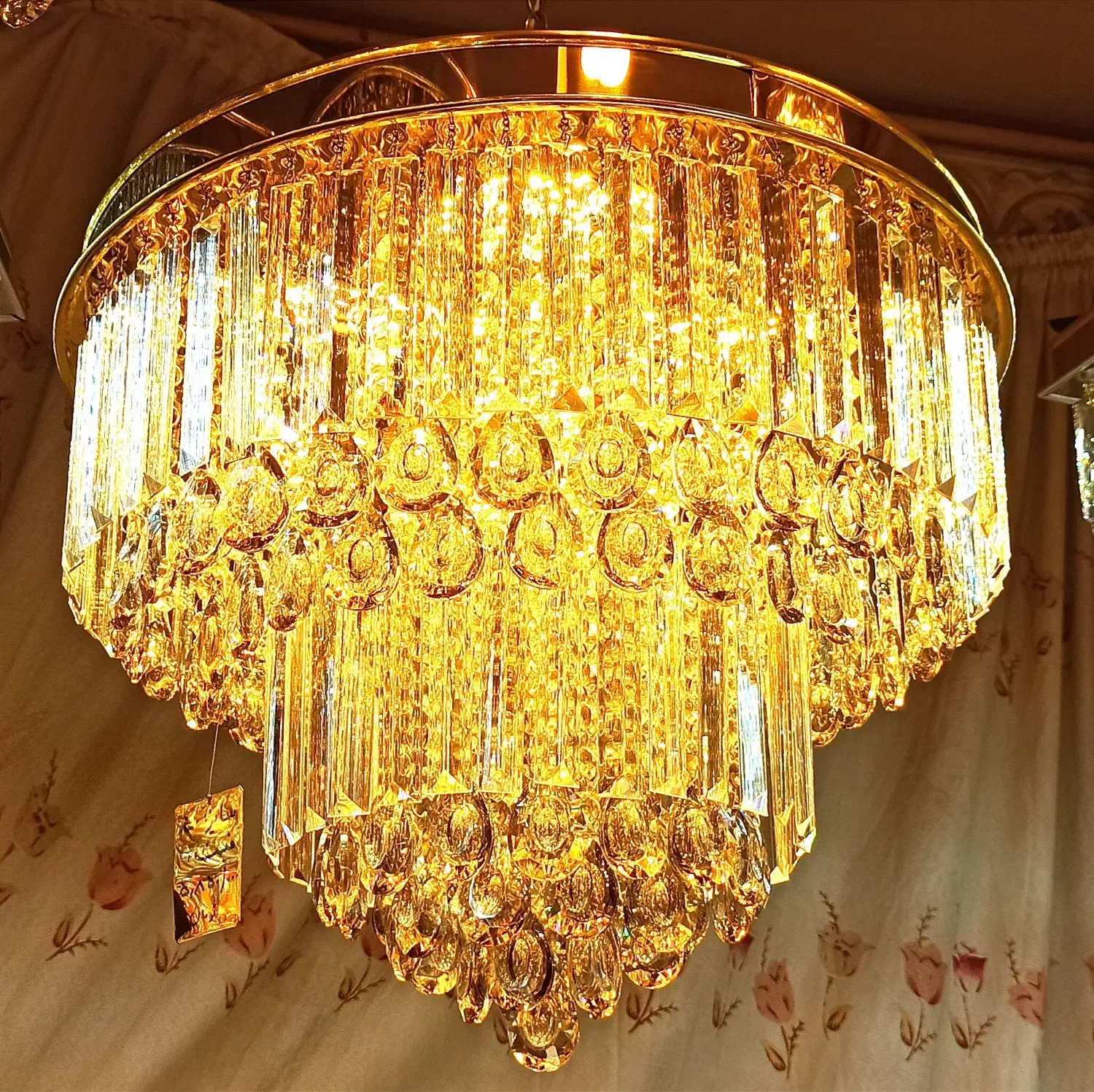 لوستر، کریستالی مدل آیلا کد ۱۷۴|لوستر و چراغ آویز|قم, نیروگاه|دیوار