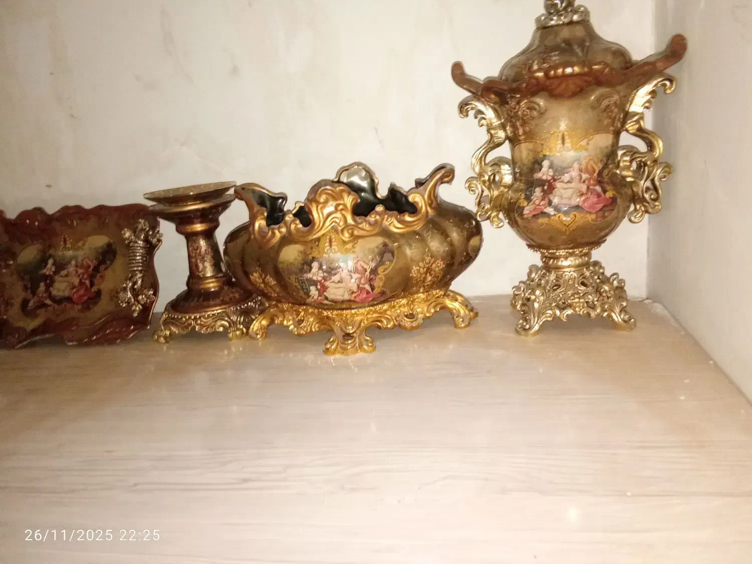 ظروف دکوری زیبا و با کلاس|ظروف سرو و پذیرایی|مشهد, هدایت|دیوار