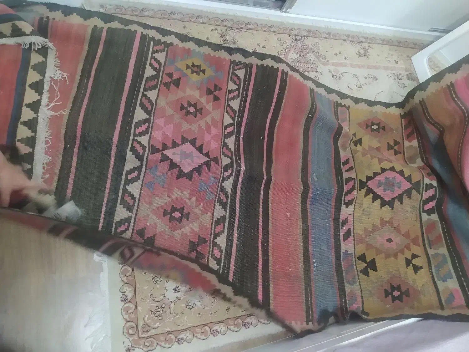 گلیم ۶۰ساله|گلیم، جاجیم، گبه|تبریز, |دیوار