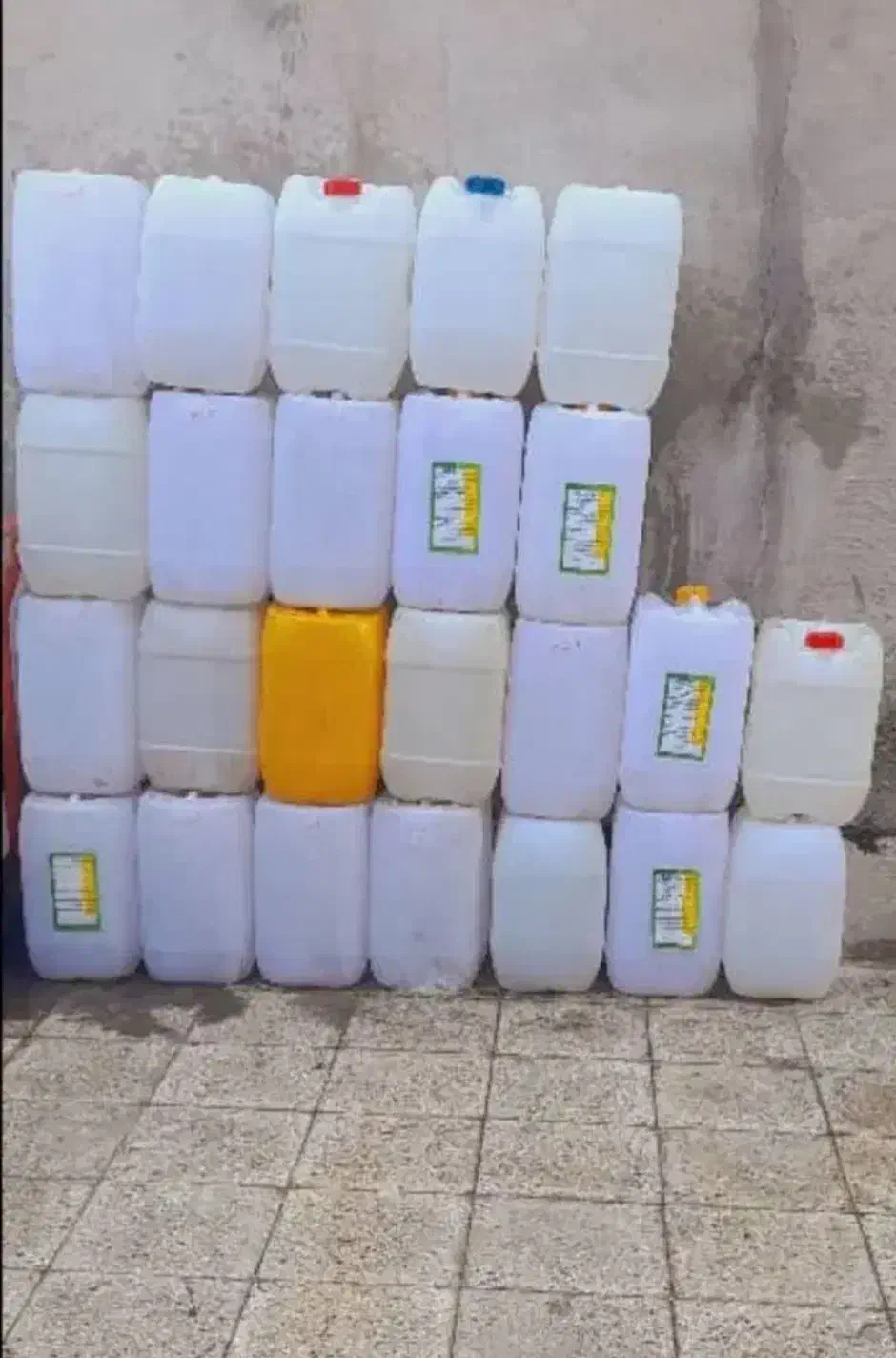 دبه بیست لیتری|ظروف نگهدارنده، پلاستیکی، یک‌بارمصرف|رامسر, |دیوار