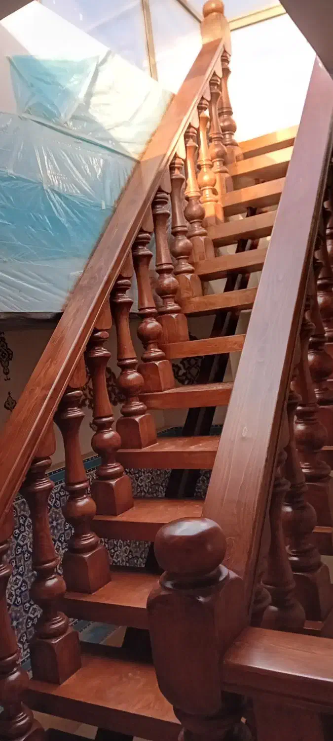 رنگ کاری چوب.|استخدام صنعتی، فنی، مهندسی|اصفهان, کوی شهید کشوری|دیوار