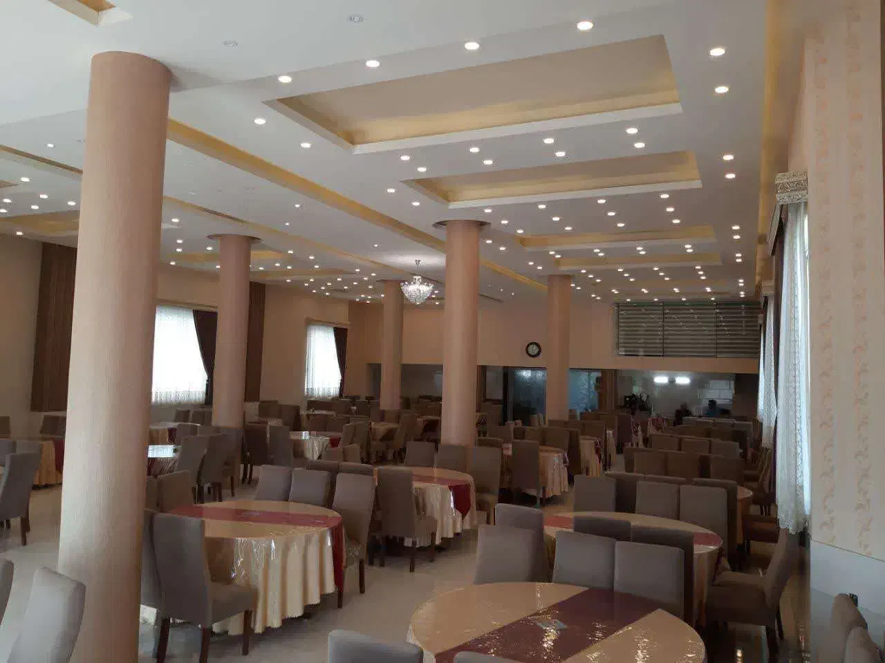 اجاره ۲ طبقه کافه رستوران محمودآباد|اجارهٔ مغازه و غرفه|محمودآباد, |دیوار