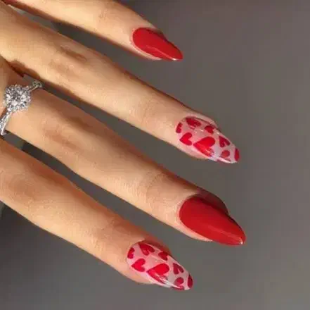 کاشت ناخن|خدمات آرایشگری و زیبایی|نجفآباد, فردوسی|دیوار