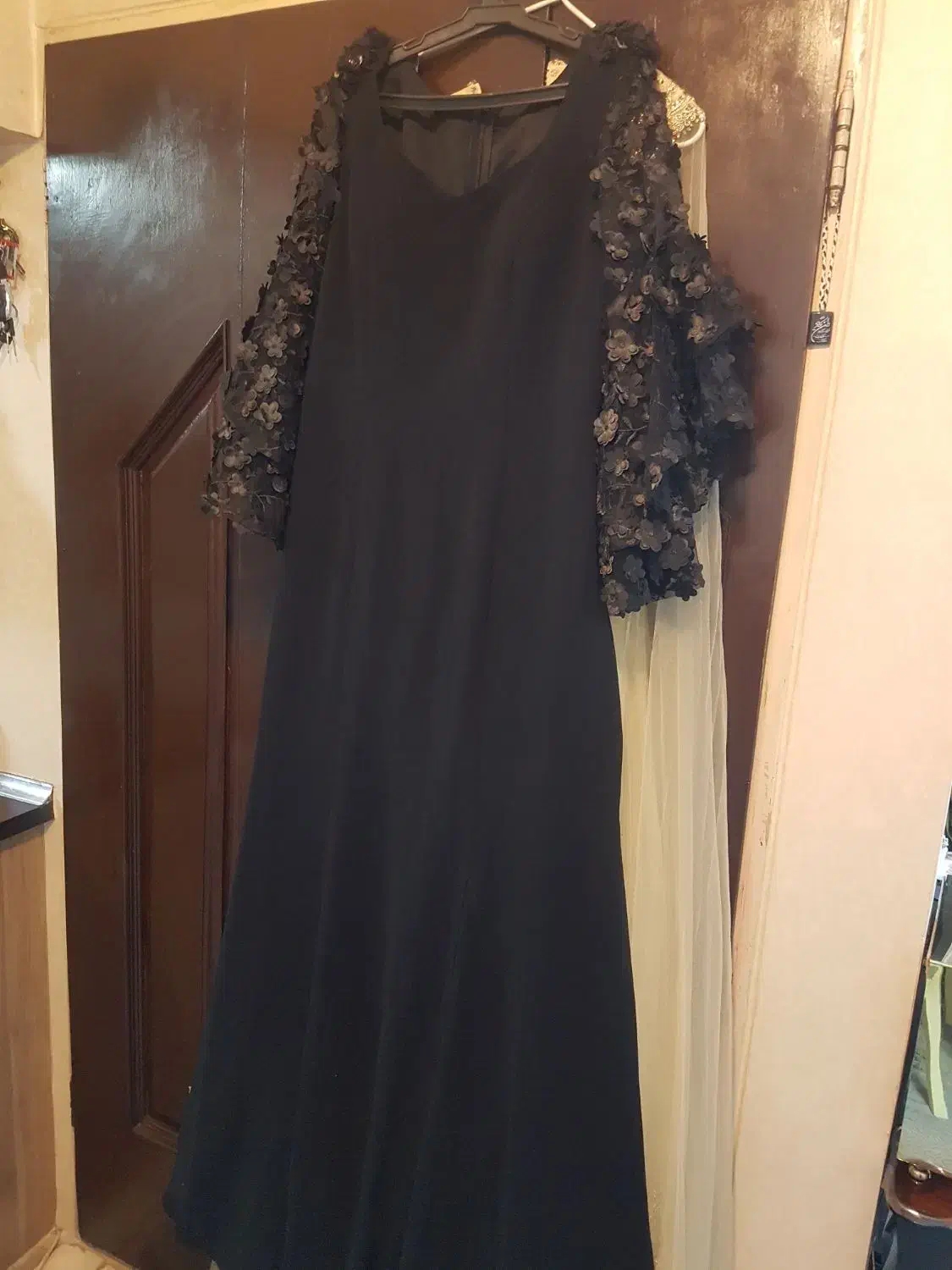 لباس زنانه استین توری پروانه کلوش در حدنو|لباس|تهران, شوش|دیوار