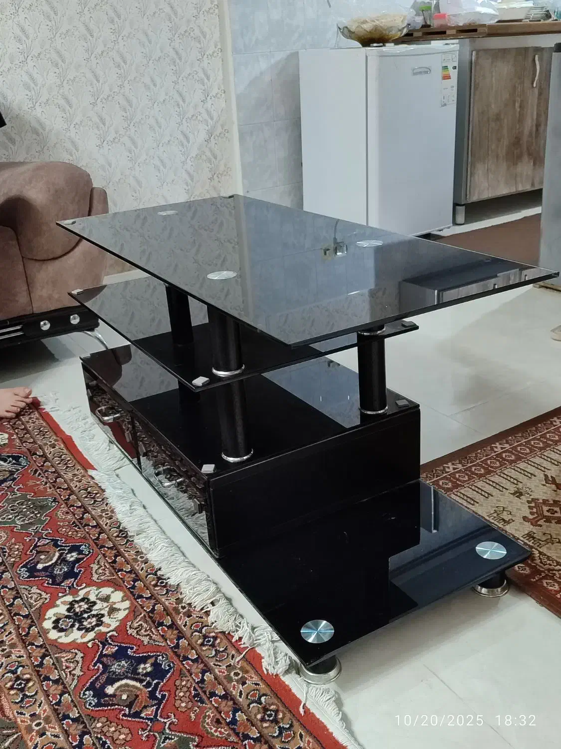 میز تلویزیون شیشه ای|میز تلویزیون|رشت, جماران|دیوار