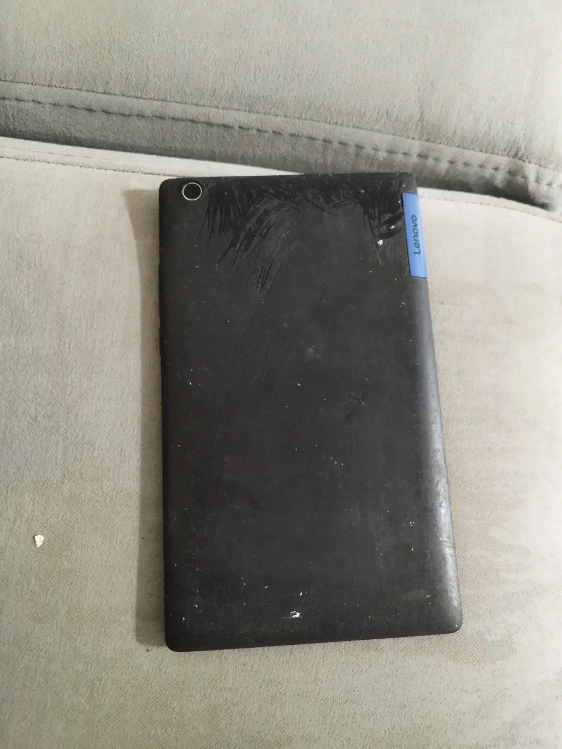 تبلت لنوو|تبلت|لاهیجان, شیشه گران|دیوار