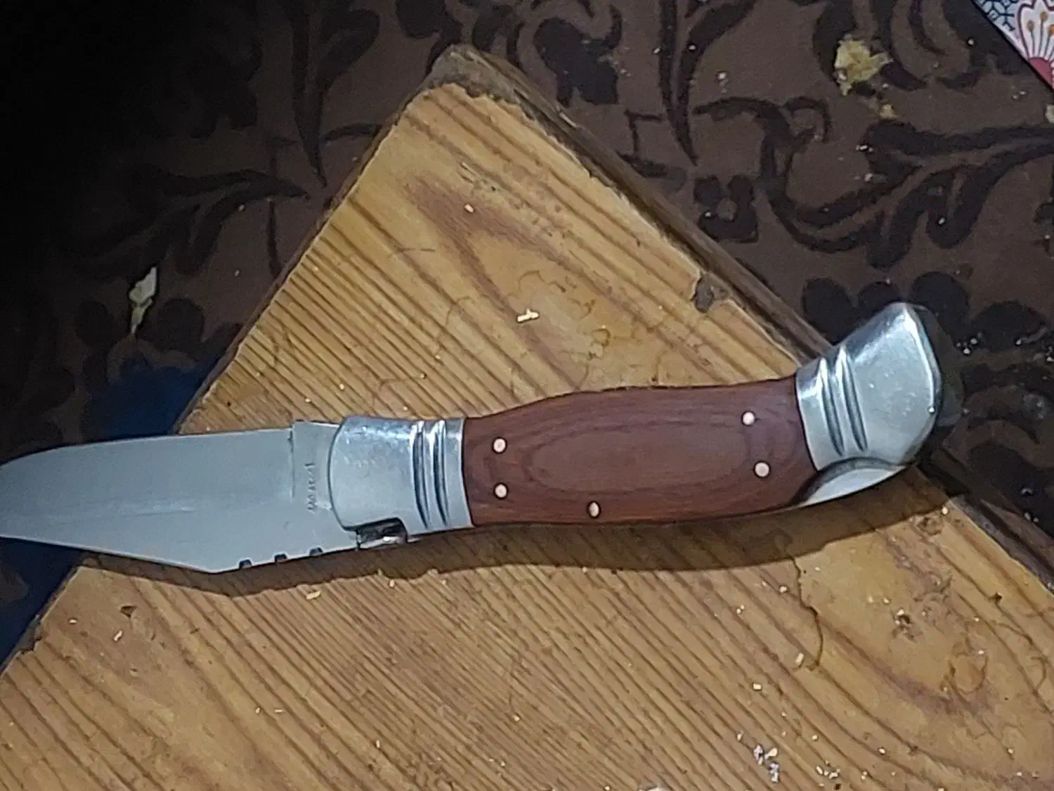 چاقو آمریکایی|کوهنوردی و کمپینگ|فلاورجان, |دیوار