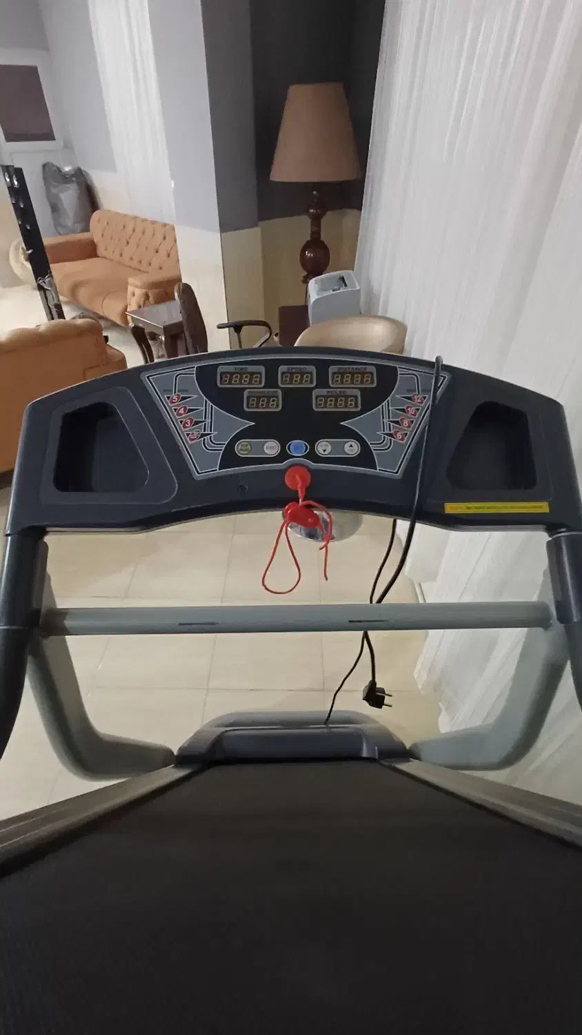 تردمیل در حد نو|تجهیزات ورزشی|قم, شهرک قدس|دیوار
