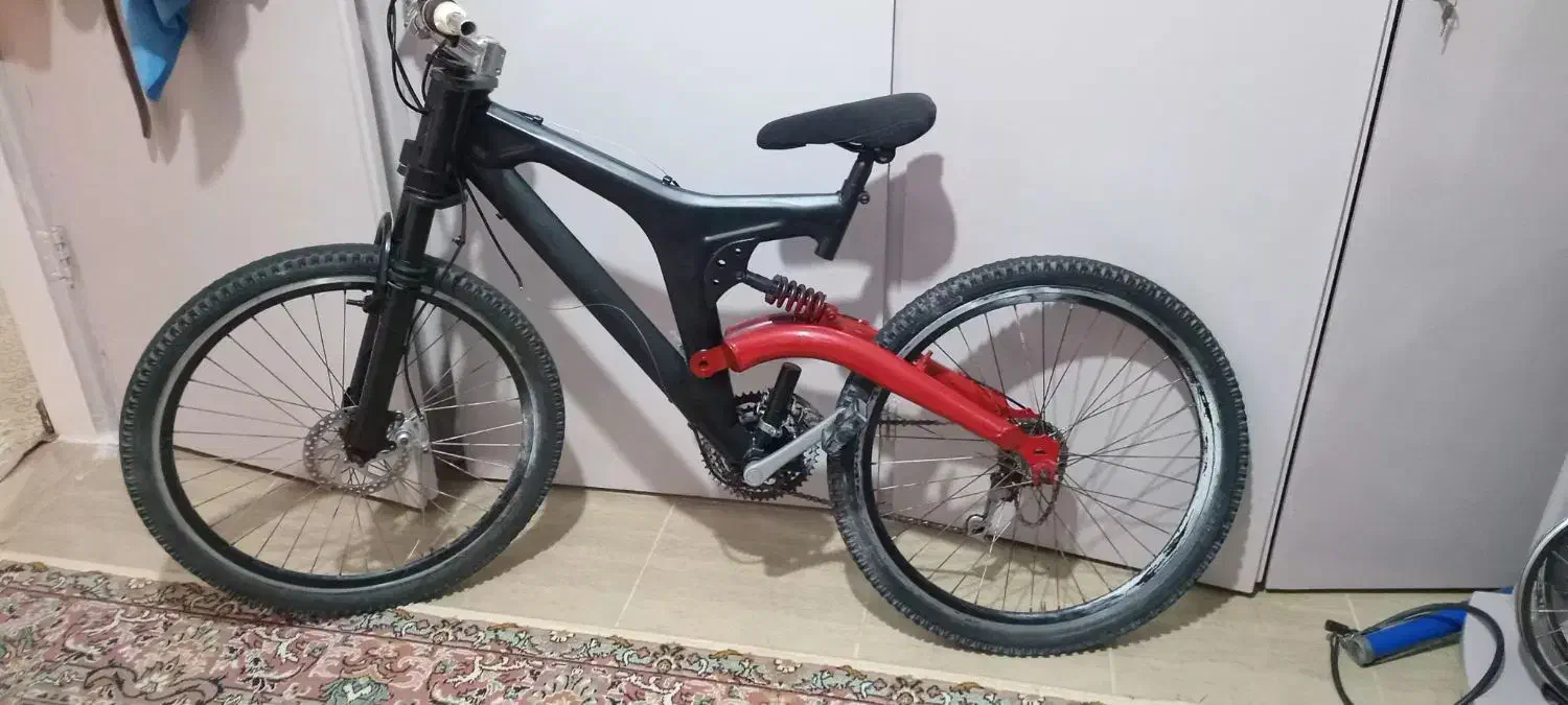 دوچرخه|دوچرخه، اسکیت، اسکوتر|بومهن, |دیوار