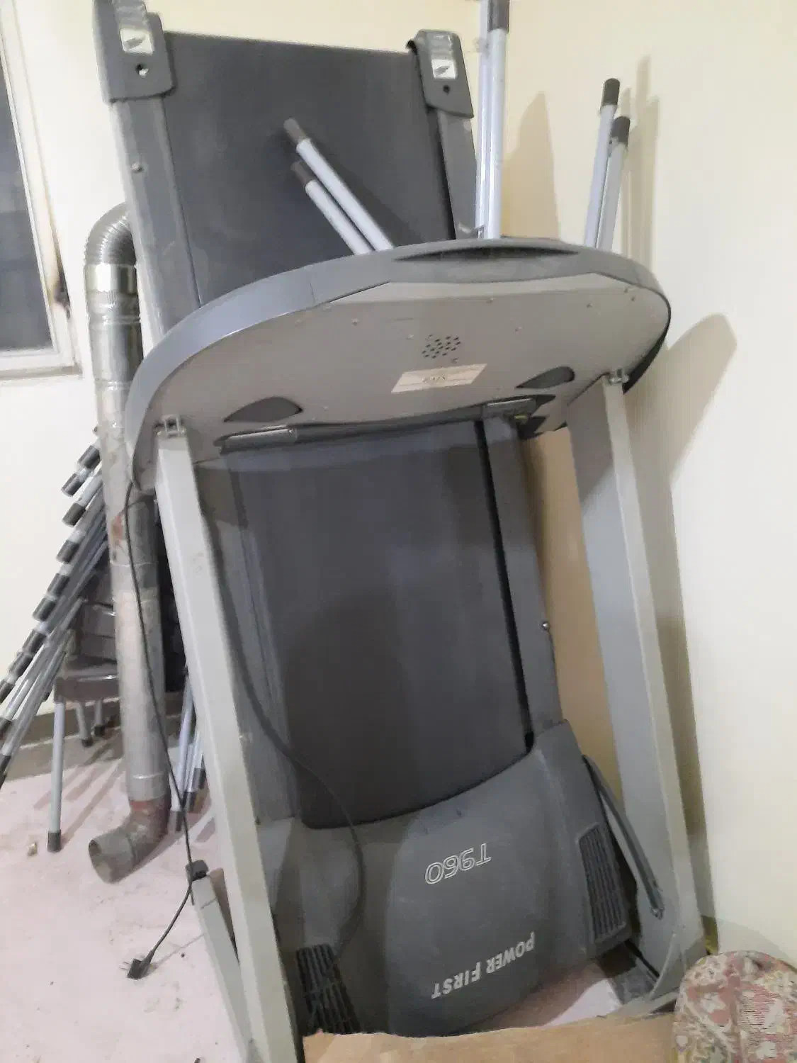 تردمیل t960 و یک عدد درب چوبی|تجهیزات ورزشی|تبریز, |دیوار