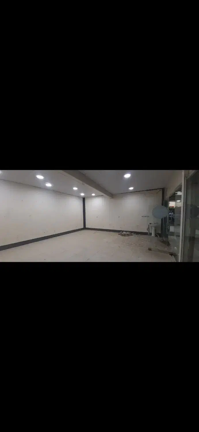 ملک تجاری ب مساحت ۵۵متر اجاره داده میشود|اجارهٔ مغازه و غرفه|دهلران, |دیوار