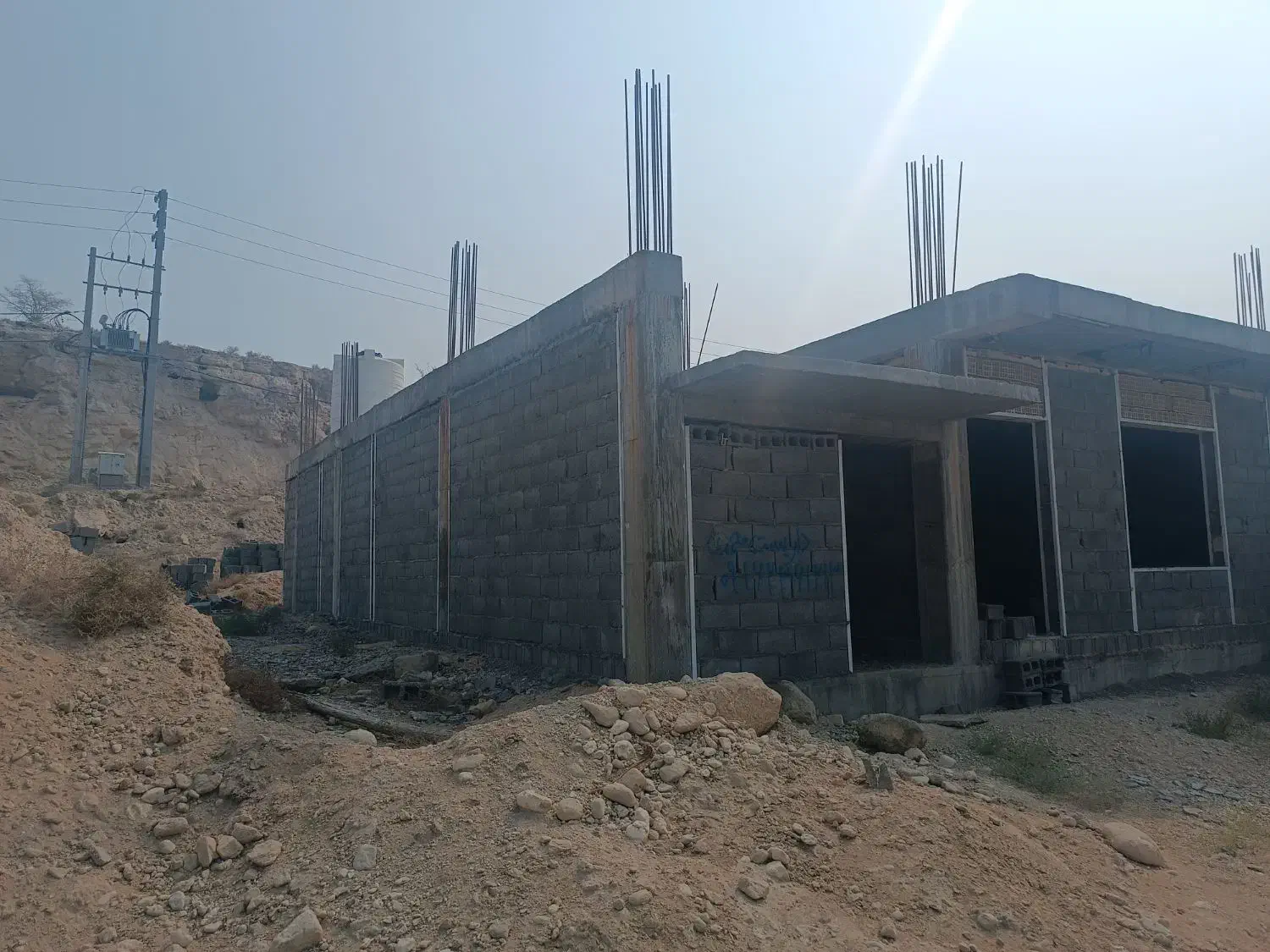 منزل مسکونی 70درصد کار در بندر سیراف|فروش خانه و ویلا|سیراف, |دیوار