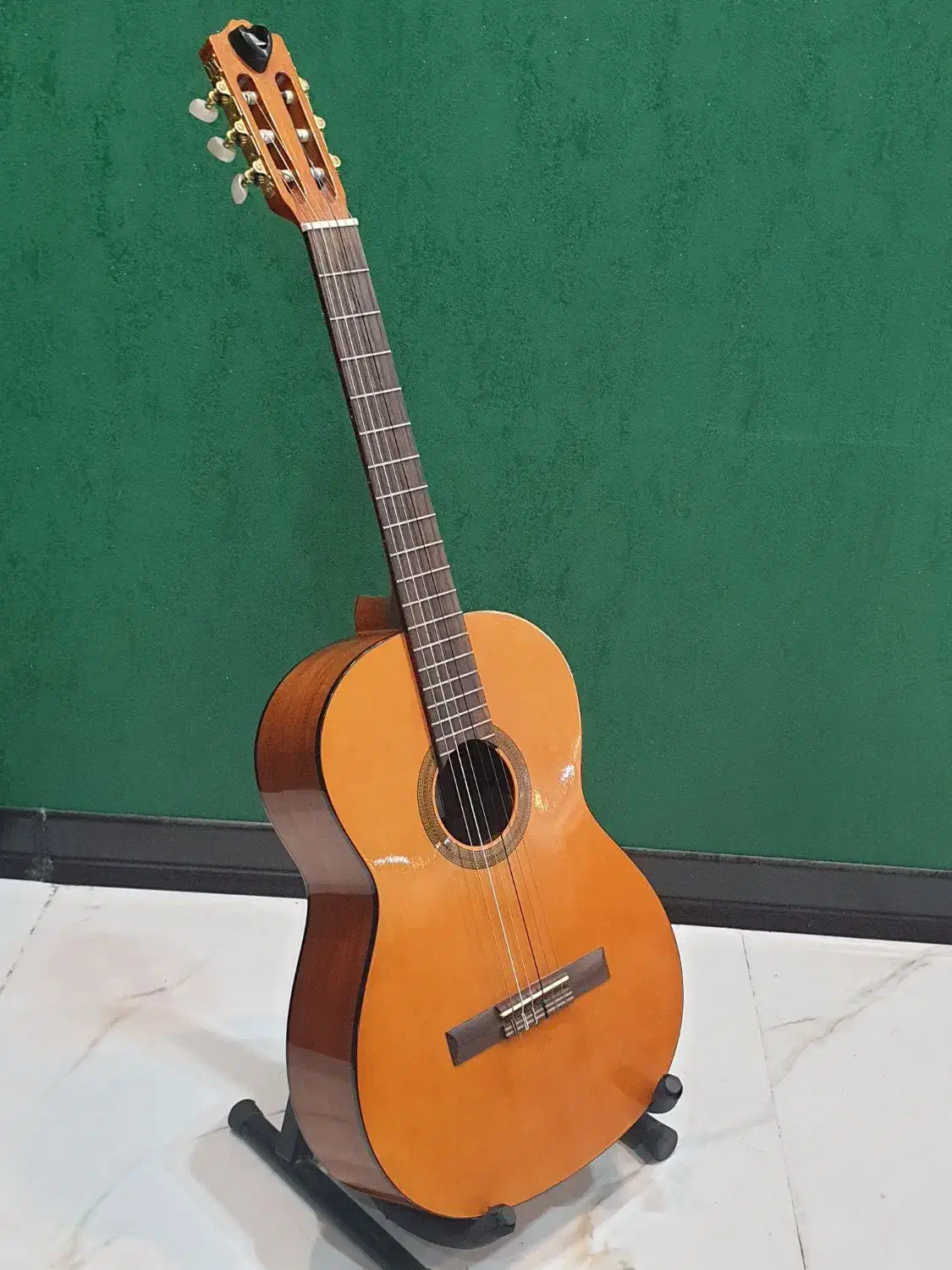 گیتار کوردوبا c1|گیتار، بیس، امپلیفایر|دوگنبدان, |دیوار