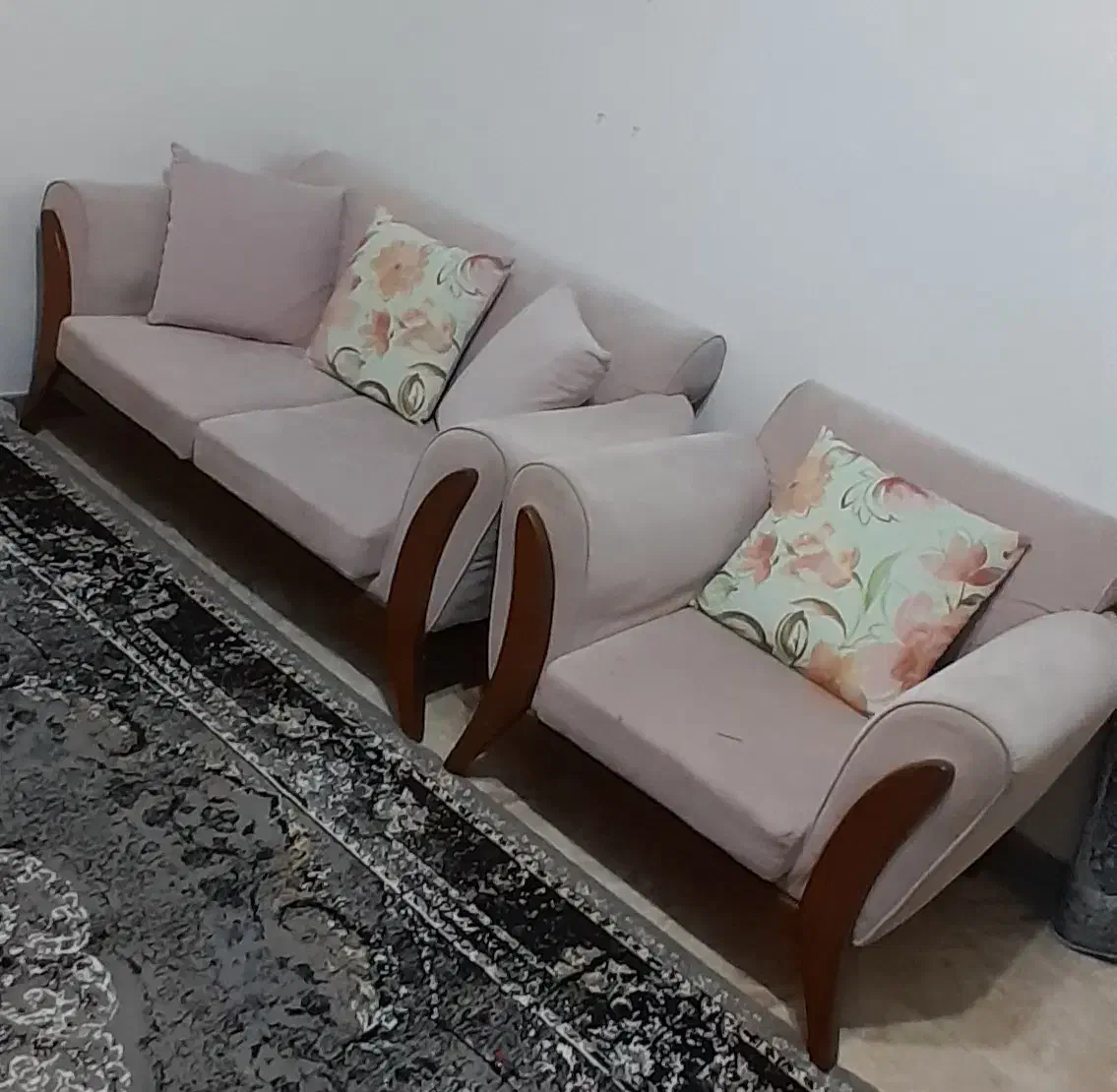 مبل ۶ نفره|مبلمان خانگی و میز عسلی|رشت, سلیمانداراب|دیوار