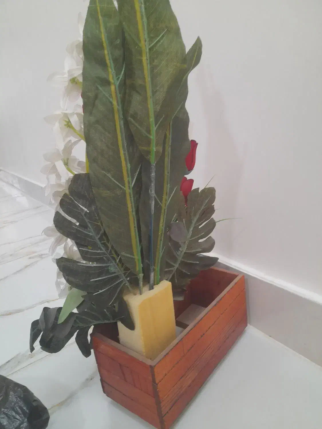 گل مصنوعی|گل مصنوعی|نیشابور, چمبران|دیوار