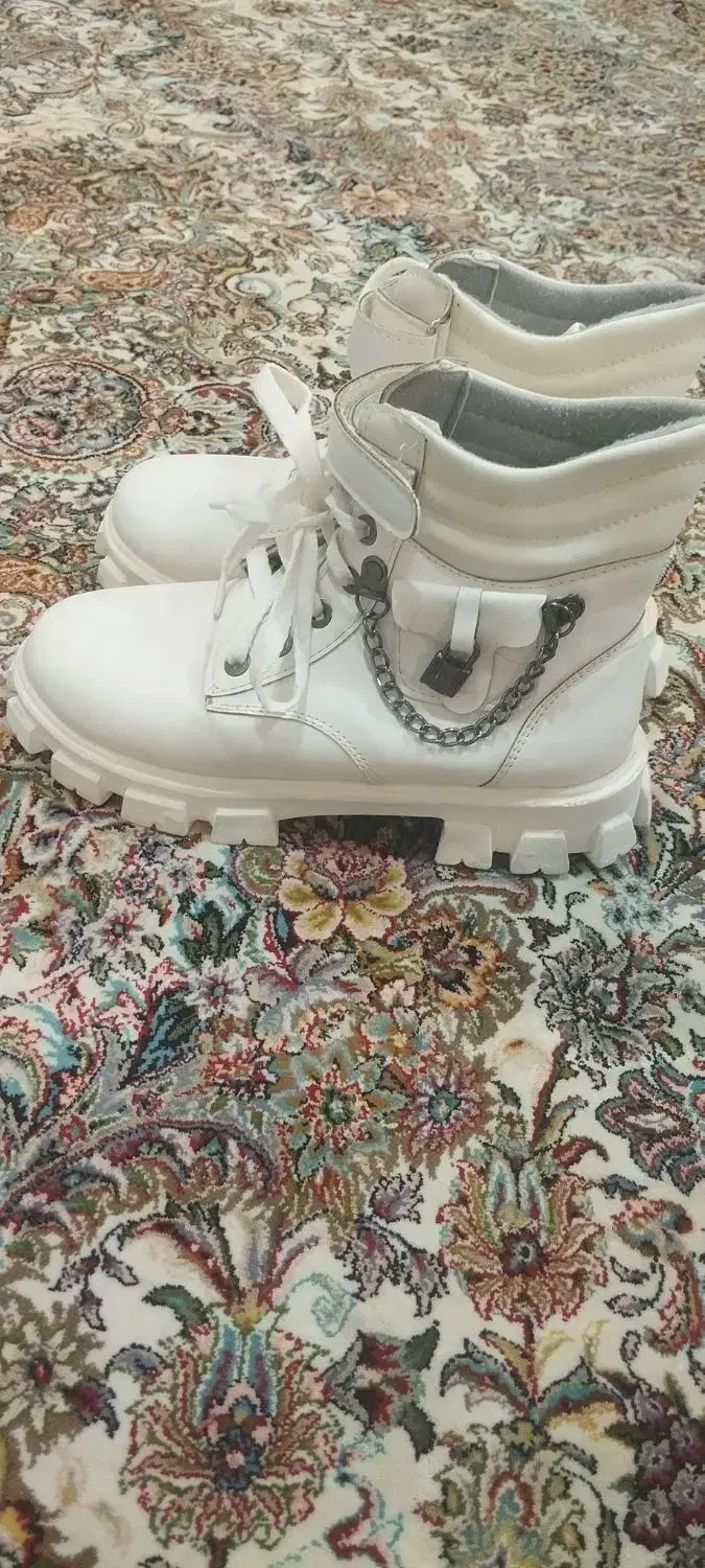 کفش دخترانه|کفش و لباس بچه|خرم‌آباد, |دیوار