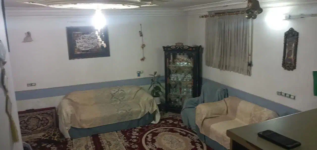 رهن خانه ۶۰ متری ۲ طبقه مجزا|اجارهٔ خانه و ویلا|قم, سراجه (۱۵ خرداد)|دیوار