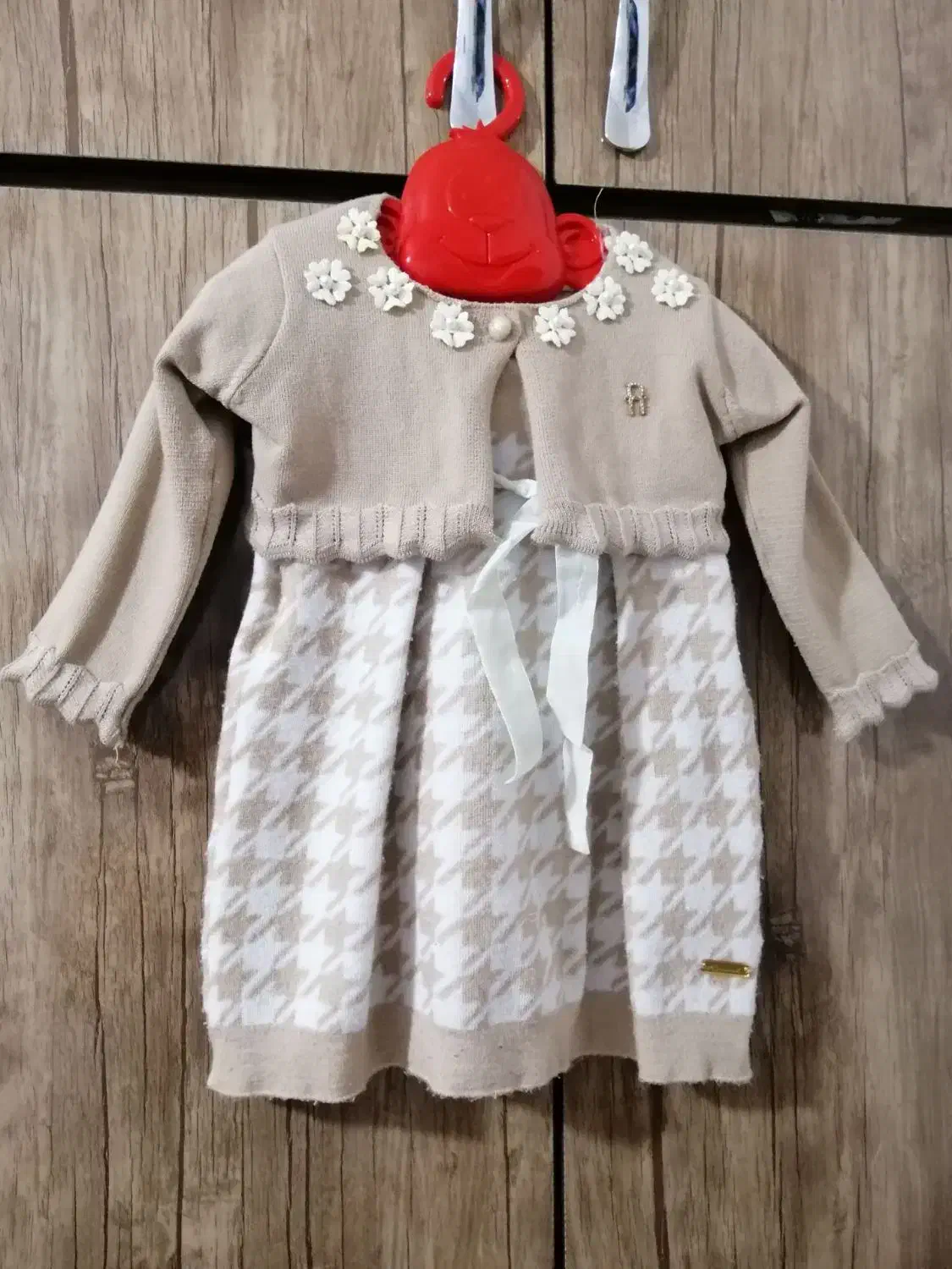 لباس دخترانه در حد نو|کفش و لباس بچه|تربت‌حیدریه, میدان مرکزی|دیوار