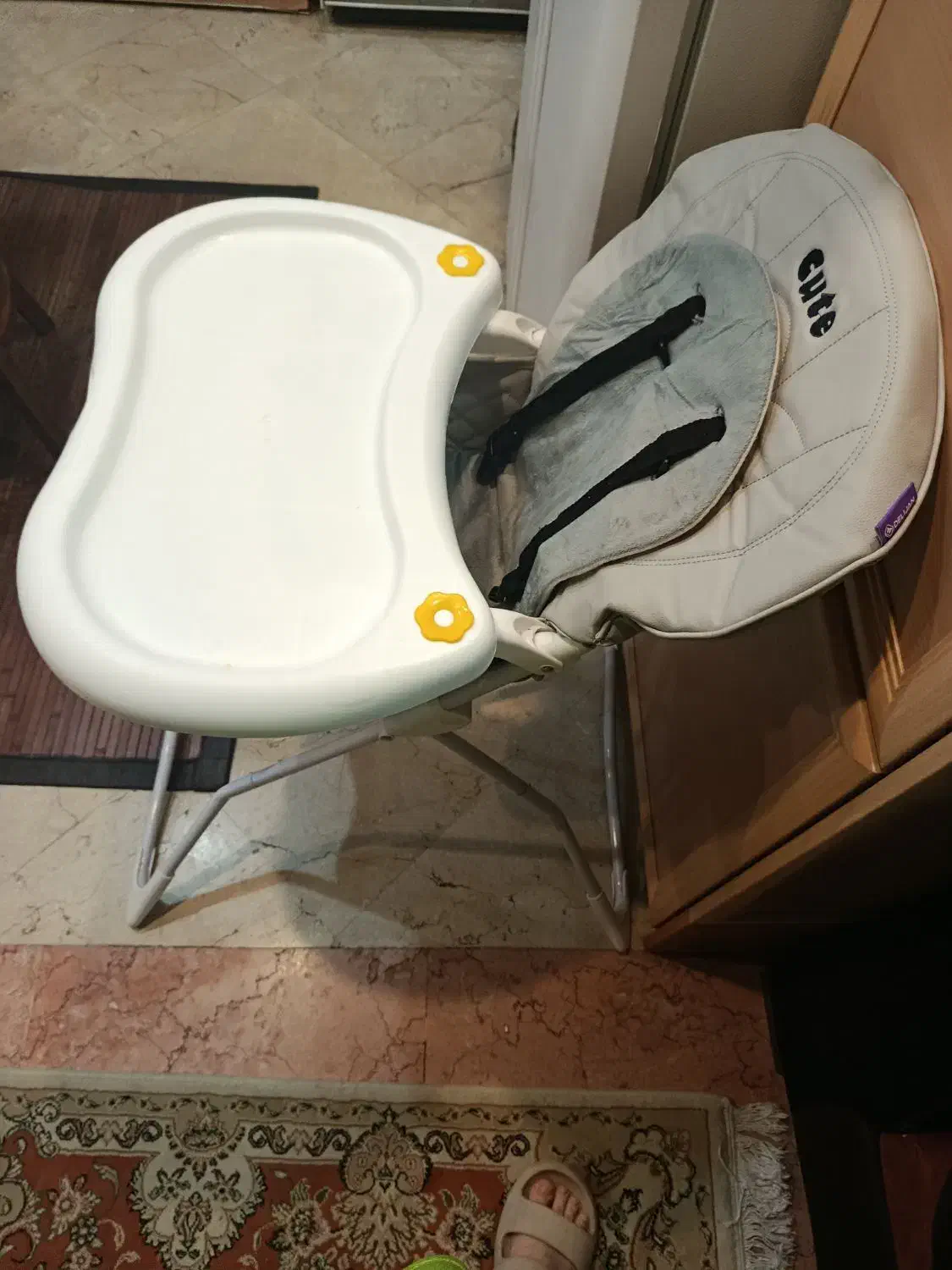 صندلی غذا خوری کودک در حد نو|تخت و صندلی بچه|تهران, تهرانپارس جنوبی|دیوار