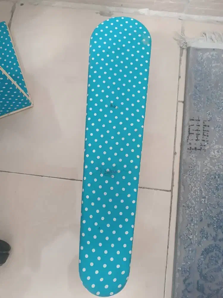 میز اتو و کیف الگو هرسه با هم 750|لوازم خیاطی و بافتنی|شیراز, ریشمک|دیوار