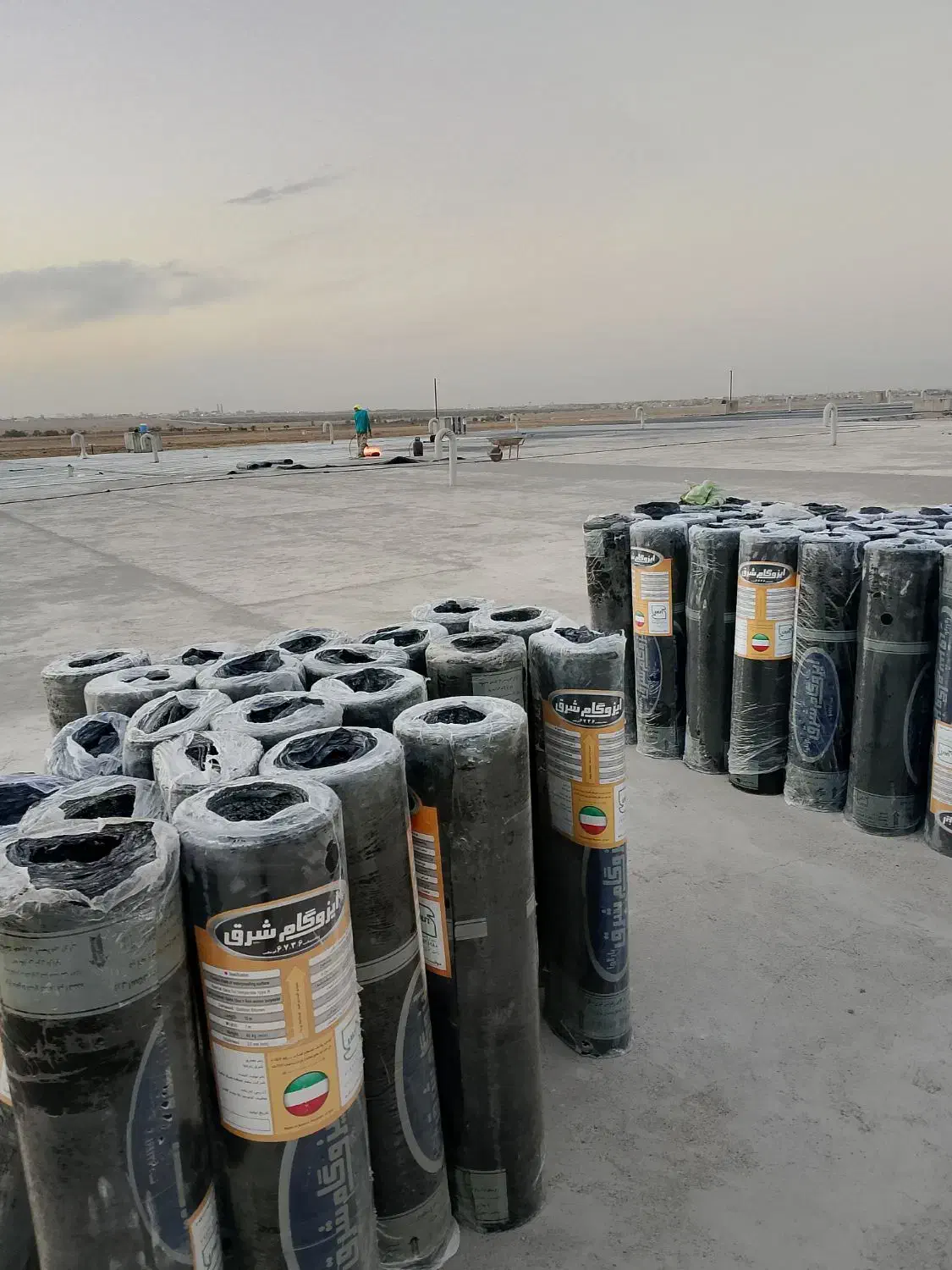 نصب ایزوگام شرق متراژ بالا لکه گیری سراسر شهر|خدمات پیشه و مهارت|مشهد, کوی سیدی|دیوار