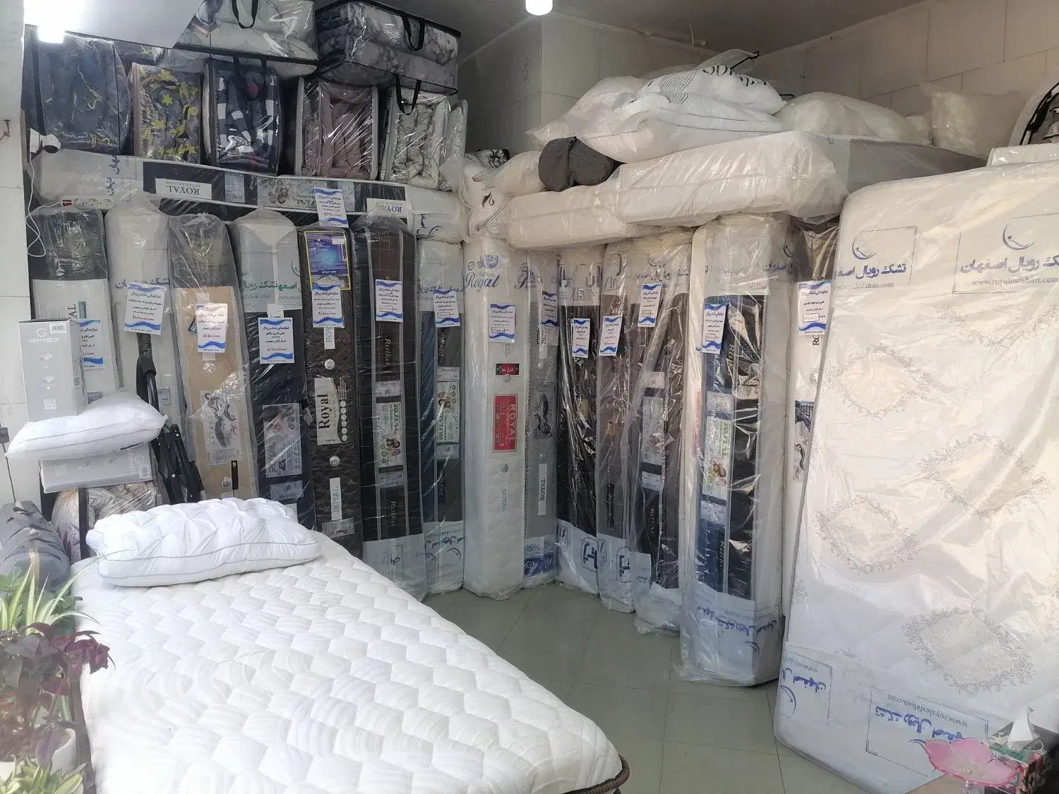 نمایندگی فروش ، تعمیر و تعویض ، تشک رویال بهارستان|تشک تختخواب|اصفهان, بهارستان|دیوار