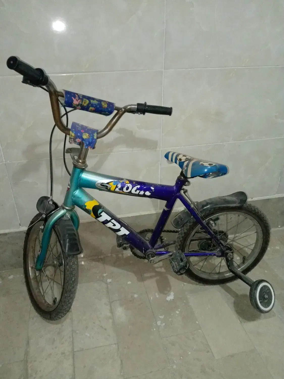 دوچرخه|دوچرخه، اسکیت، اسکوتر|رودهن, |دیوار