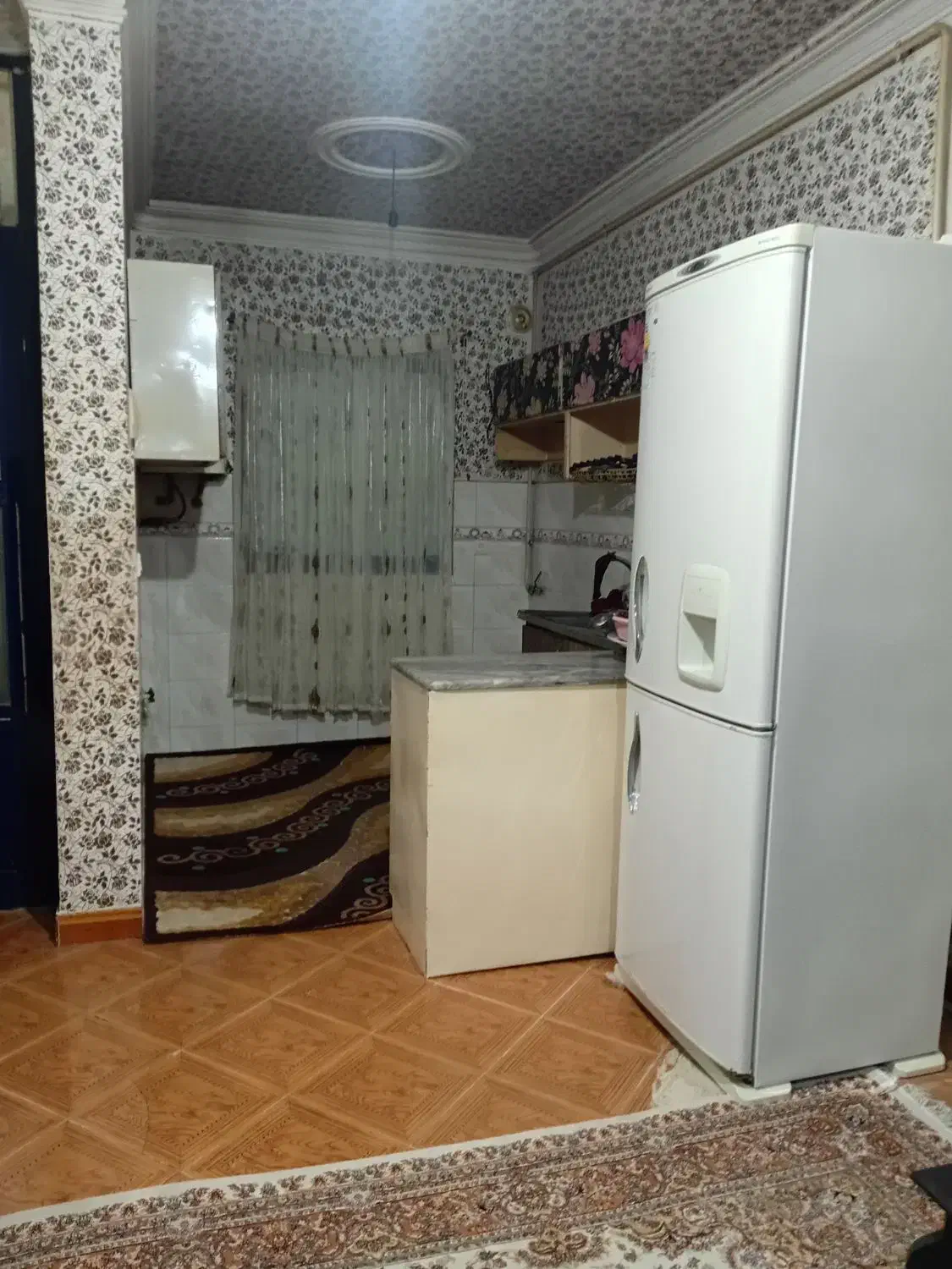 اجاره روزانه تک خواب|اجارهٔ کوتاه‌مدت آپارتمان و سوئیت|رشت, کوی حسینی|دیوار