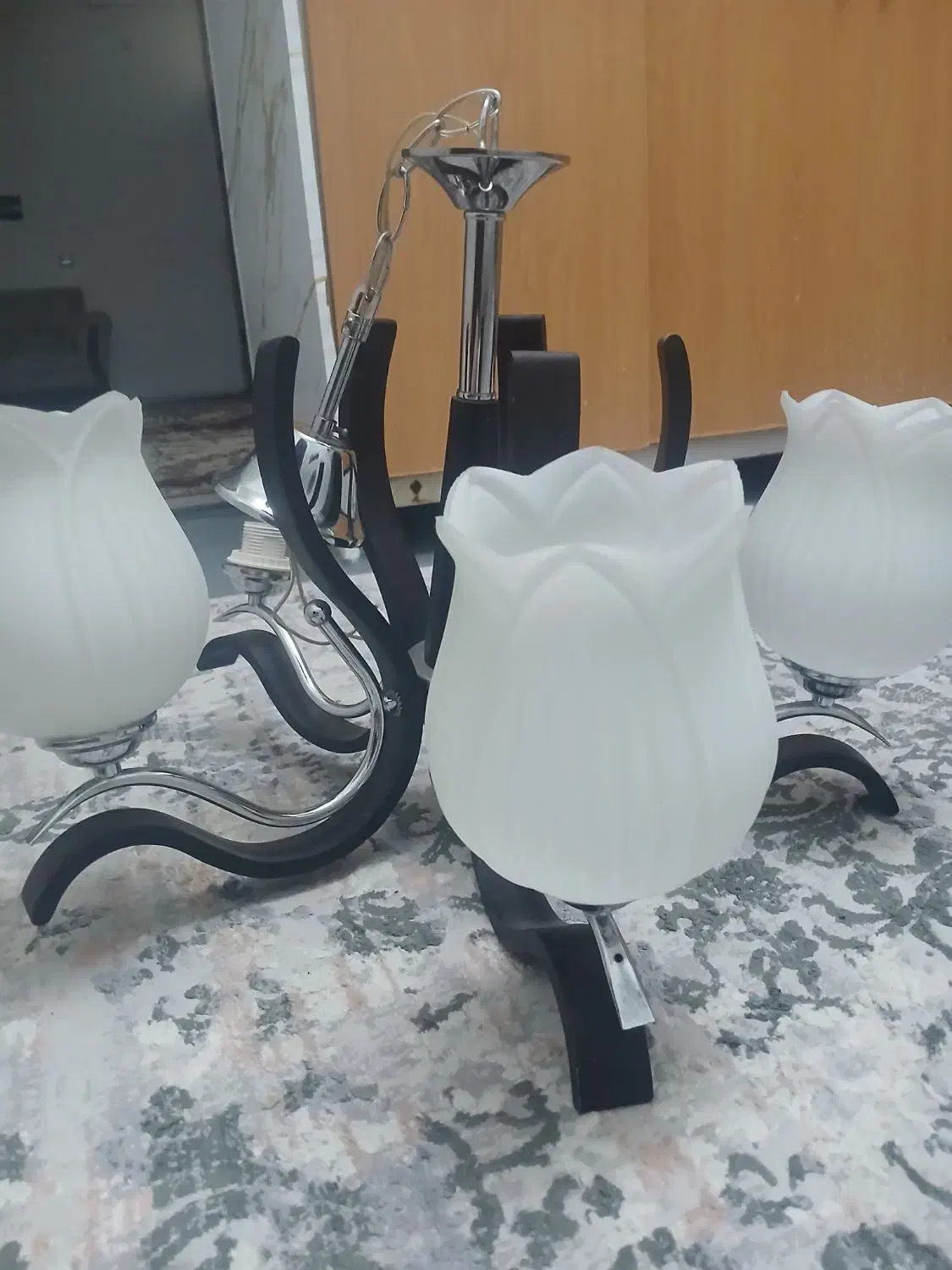 لوستر پنج شاخه|لوستر و چراغ آویز|شاهین‌شهر, طالقانی|دیوار