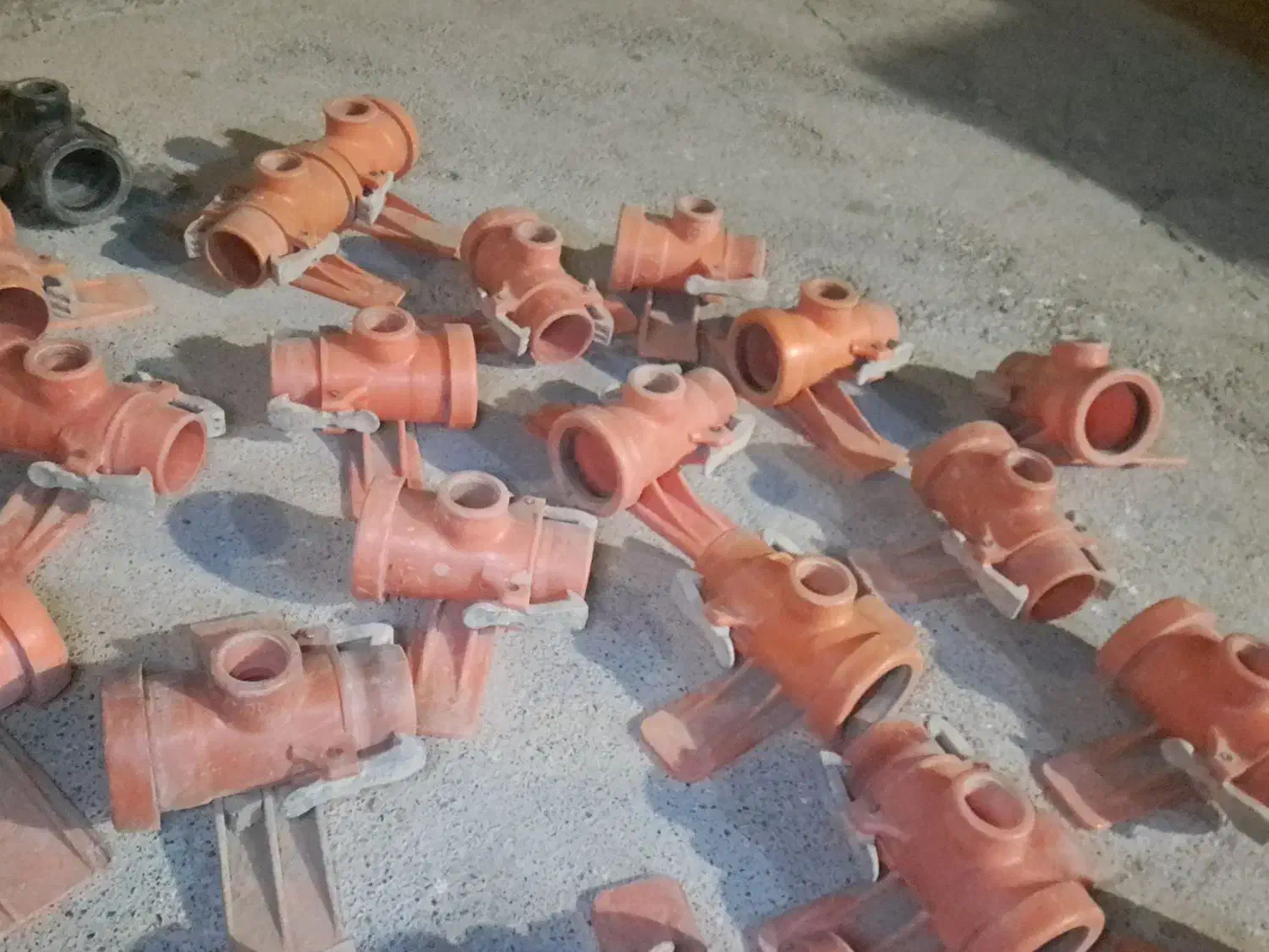 رایزر و سه راهی پایه آب پاش|مصالح و تجهیزات ساختمان|نورآباد, |دیوار