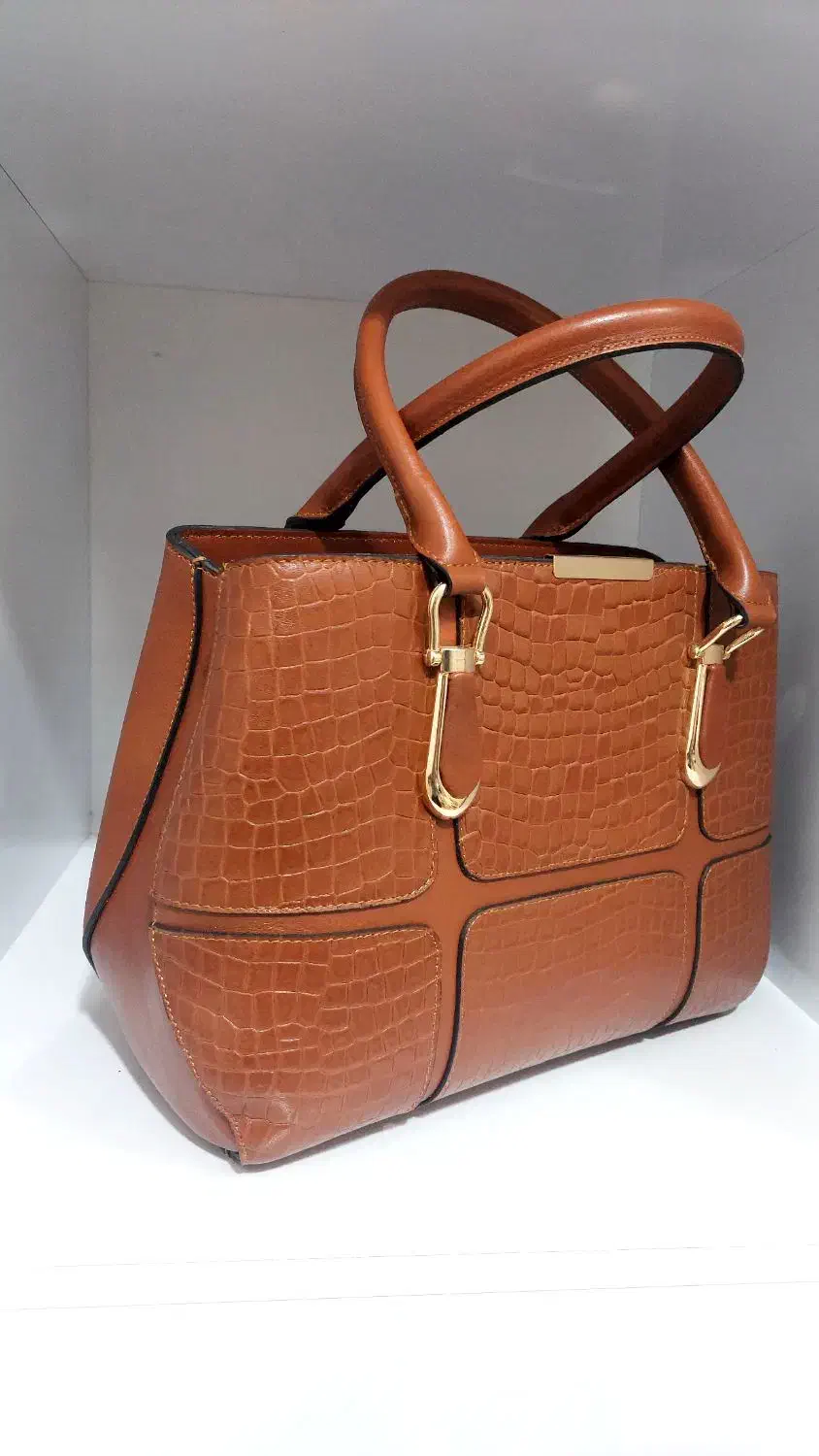 یک عدد کیف زنانه تمام چرم سالم|کیف، کفش، کمربند|تبریز, |دیوار