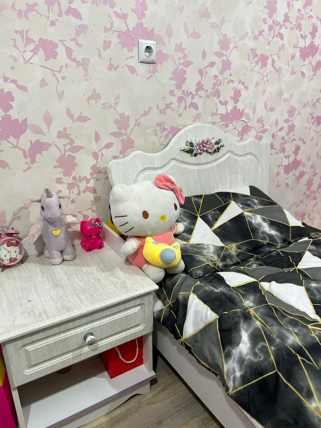 سرویس خواب و فرش|تخت و سرویس خواب|اهواز, کمپلو شمالی|دیوار