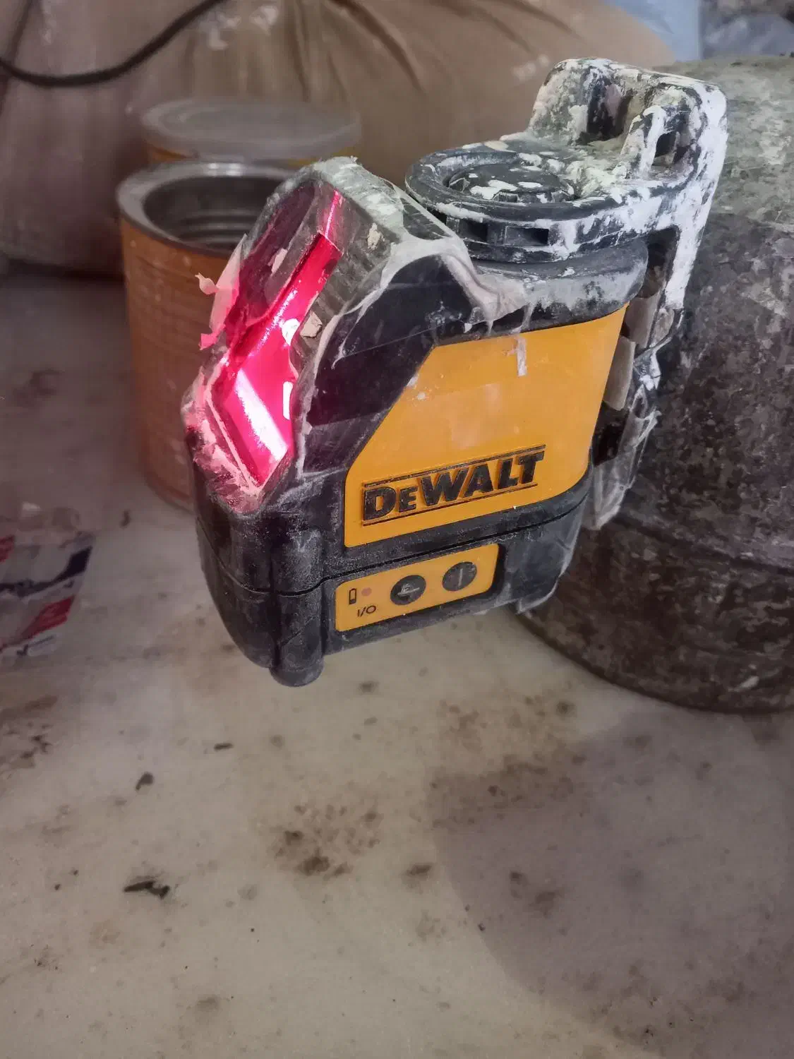 تراز لیزی دیوالت  اصلی سالم بشرط|ابزارآلات|قم, زنبیل آباد|دیوار