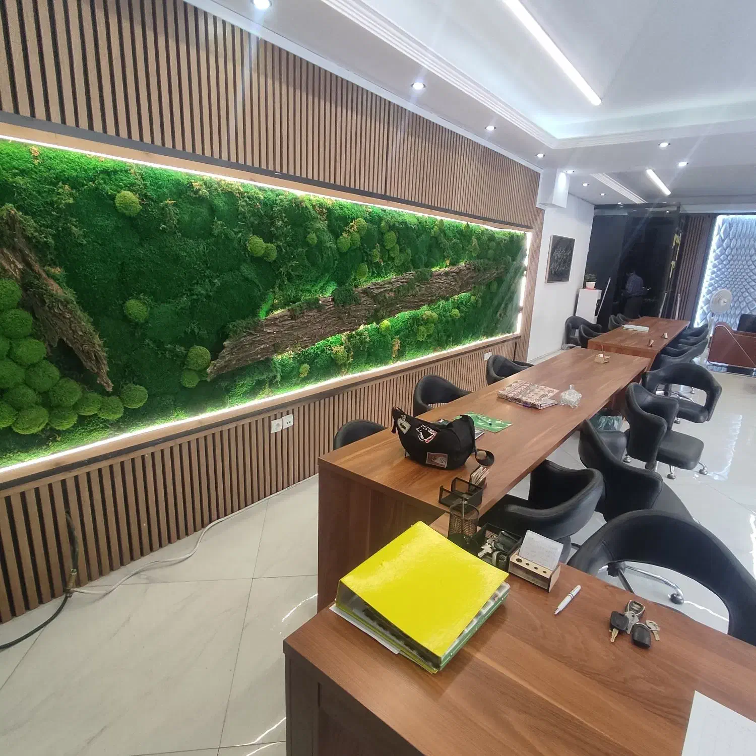 منشی خانم در دفتر املاک محدوده قایمیه|استخدام اداری و مدیریت|اسلامشهر, شهرک قائمیه|دیوار