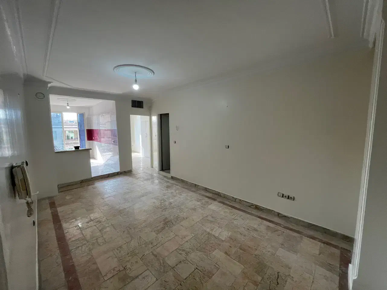 ۵۵ متر/ میدان کمال الملک / تخلیه