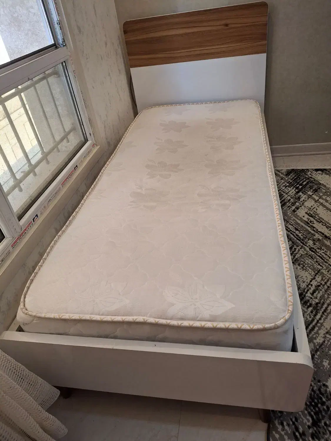 تخت یک نفره|تخت و سرویس خواب|مشهد, صیاد شیرازی|دیوار