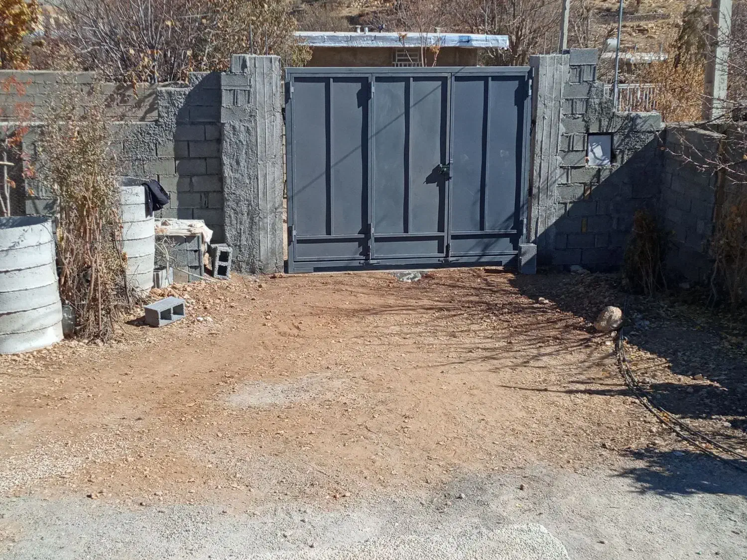 نصب در و پنجره و جوشکاری|خدمات پیشه و مهارت|نورآباد ممسنی, |دیوار