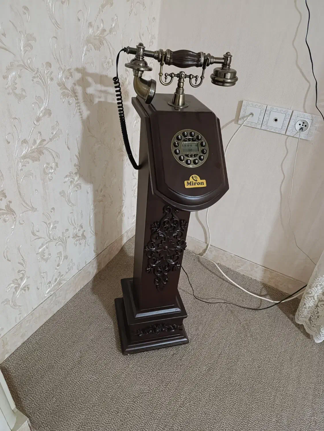 تلفن سلطنتی|تلفن رومیزی|بندر ترکمن, |دیوار